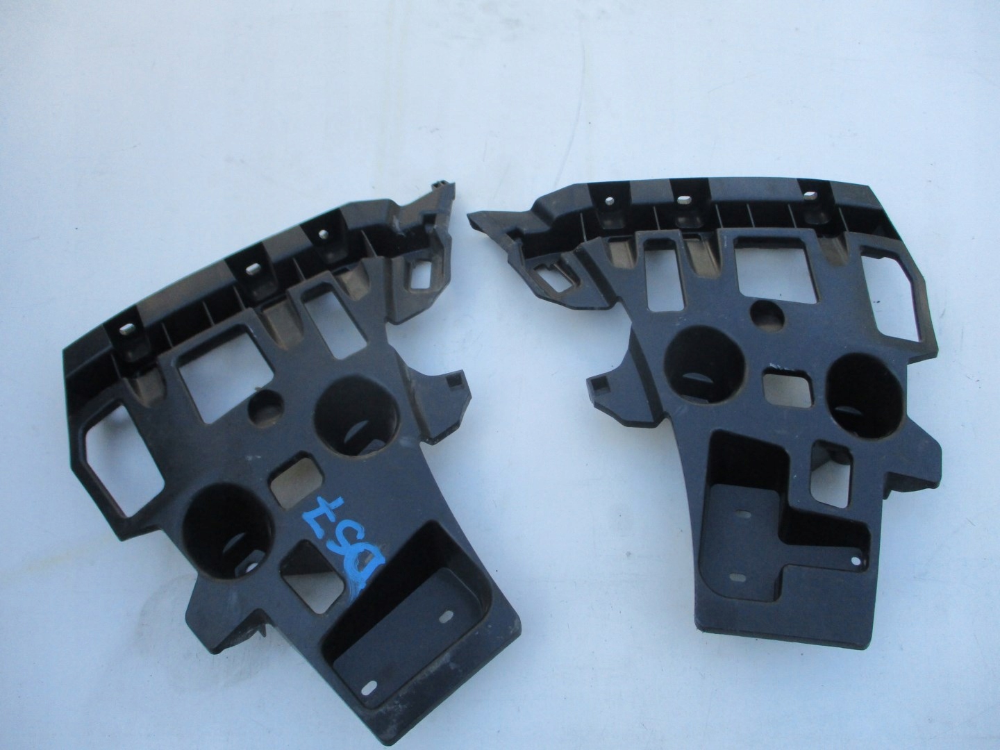 9816048580 - Прослизання бампера CITROEN DS7 9816048480 П