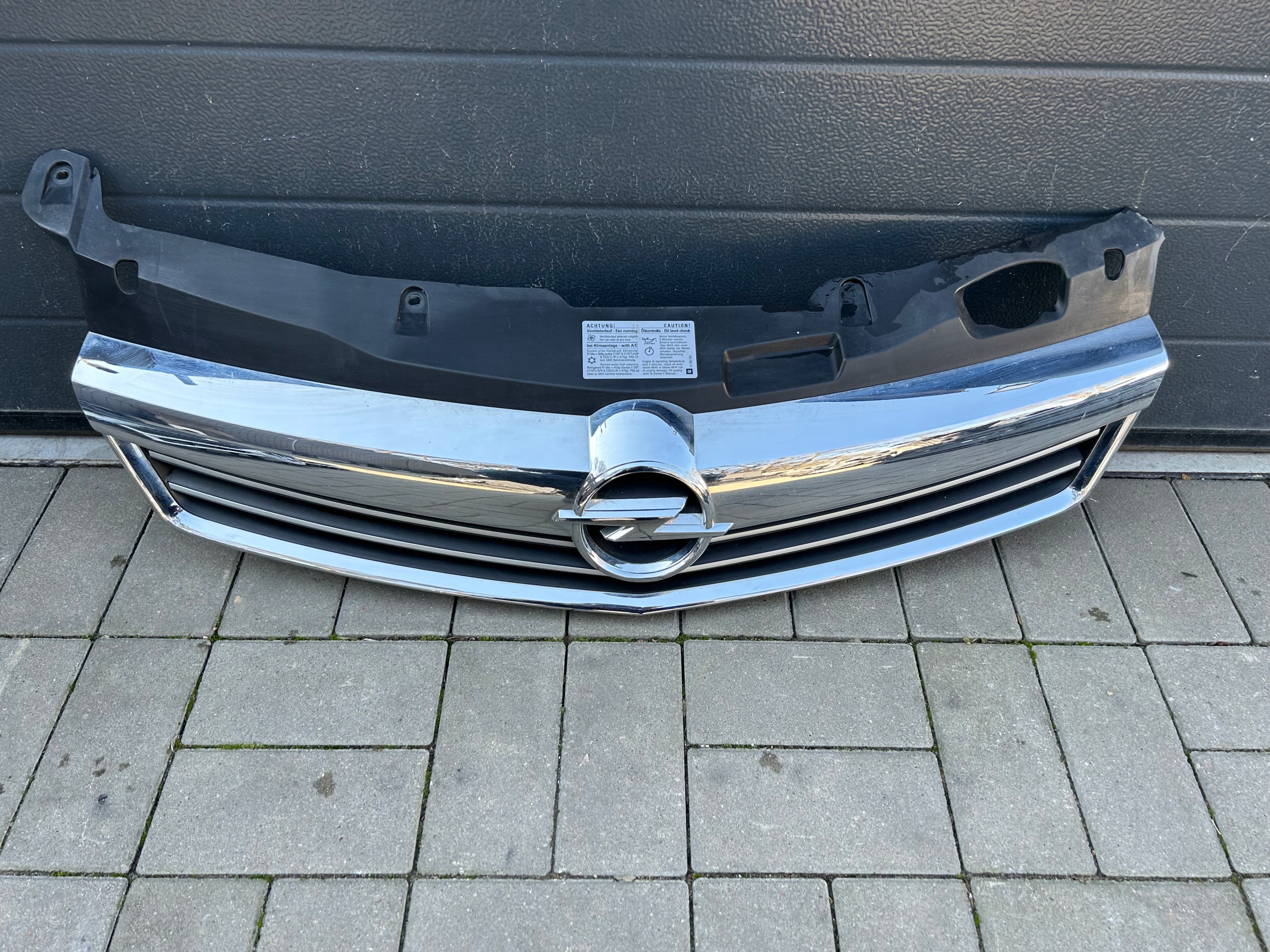 OPEL ASTRA H III LIFT 07- GRILL GRILL