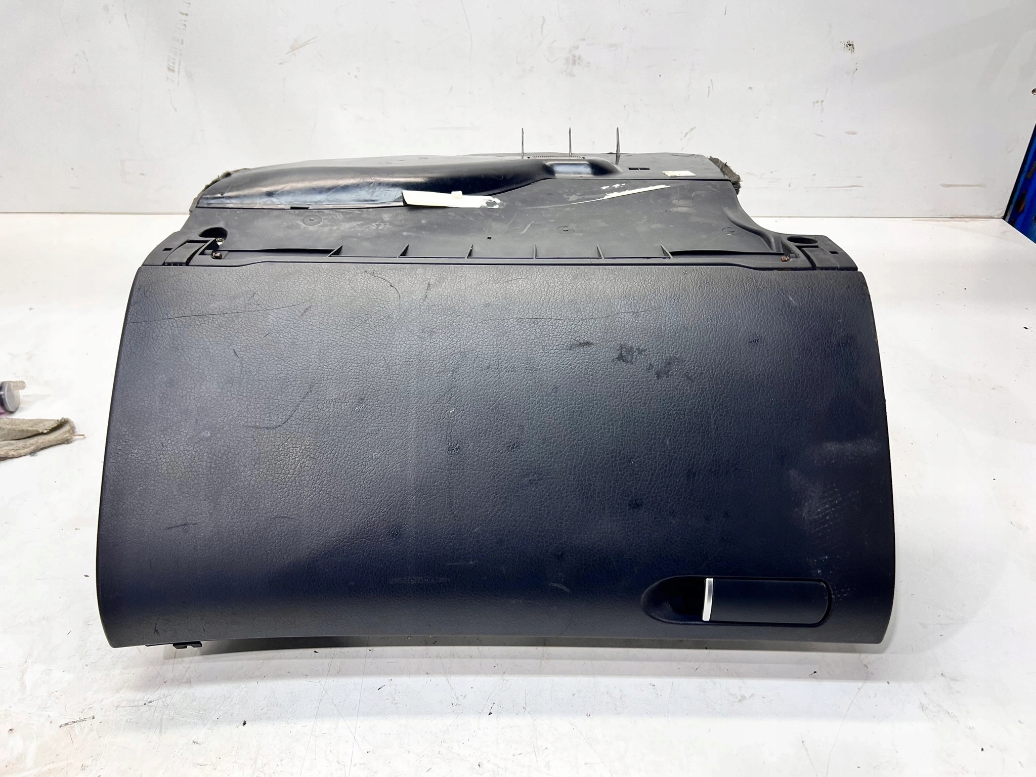 Handschuhfach des Beifahrers AUDI A4 B6 B7 8E1857035 1/25