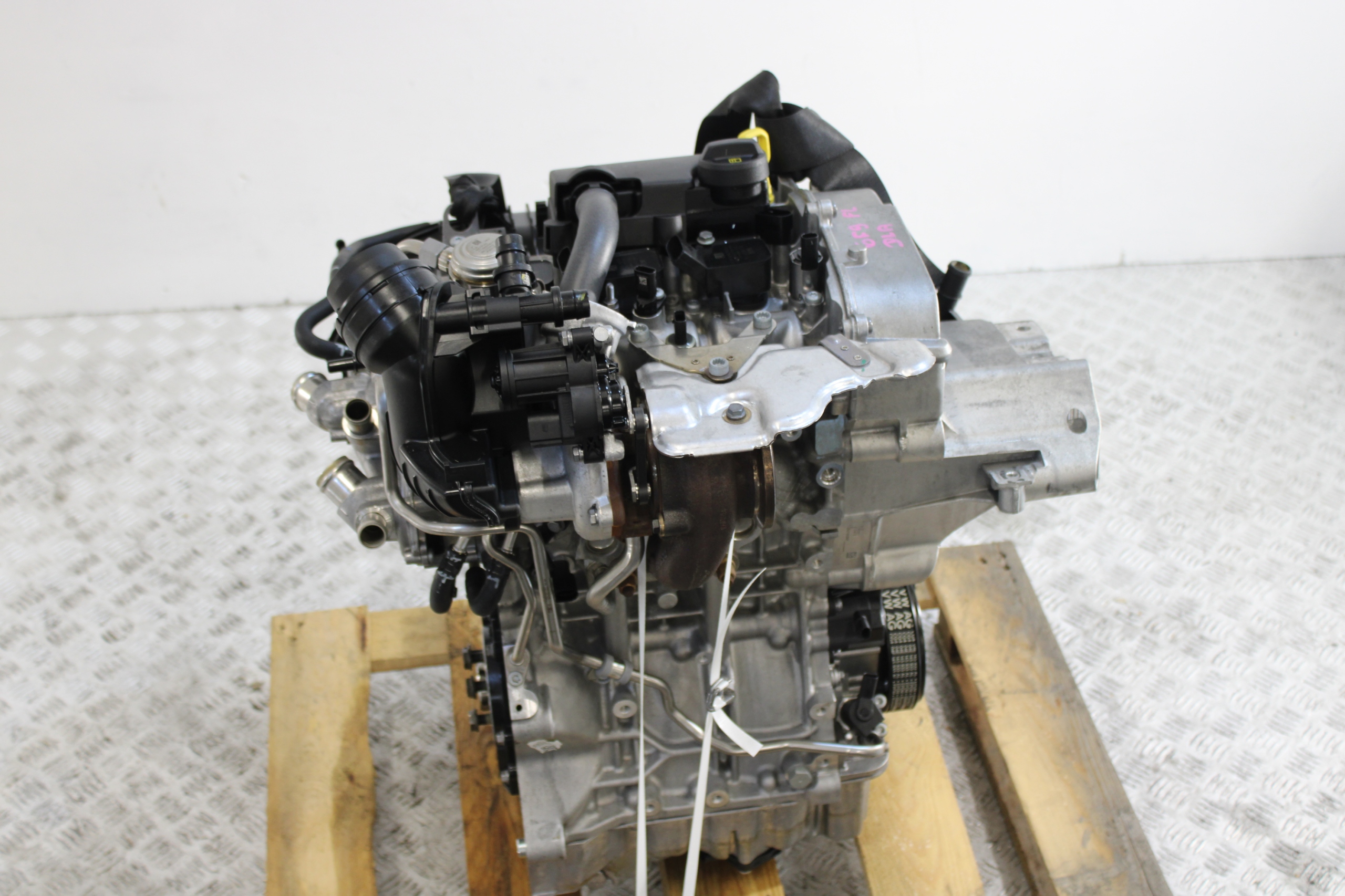 engine MOTOR complete DLA SEAT ARONA LIFT 1,0 TSI