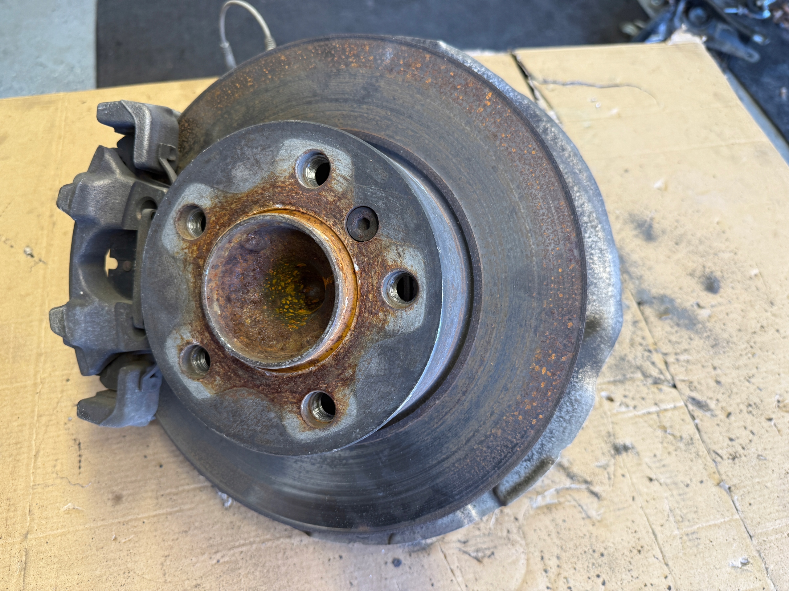 BMW F20 2.0D N47 swing right front front 6792286