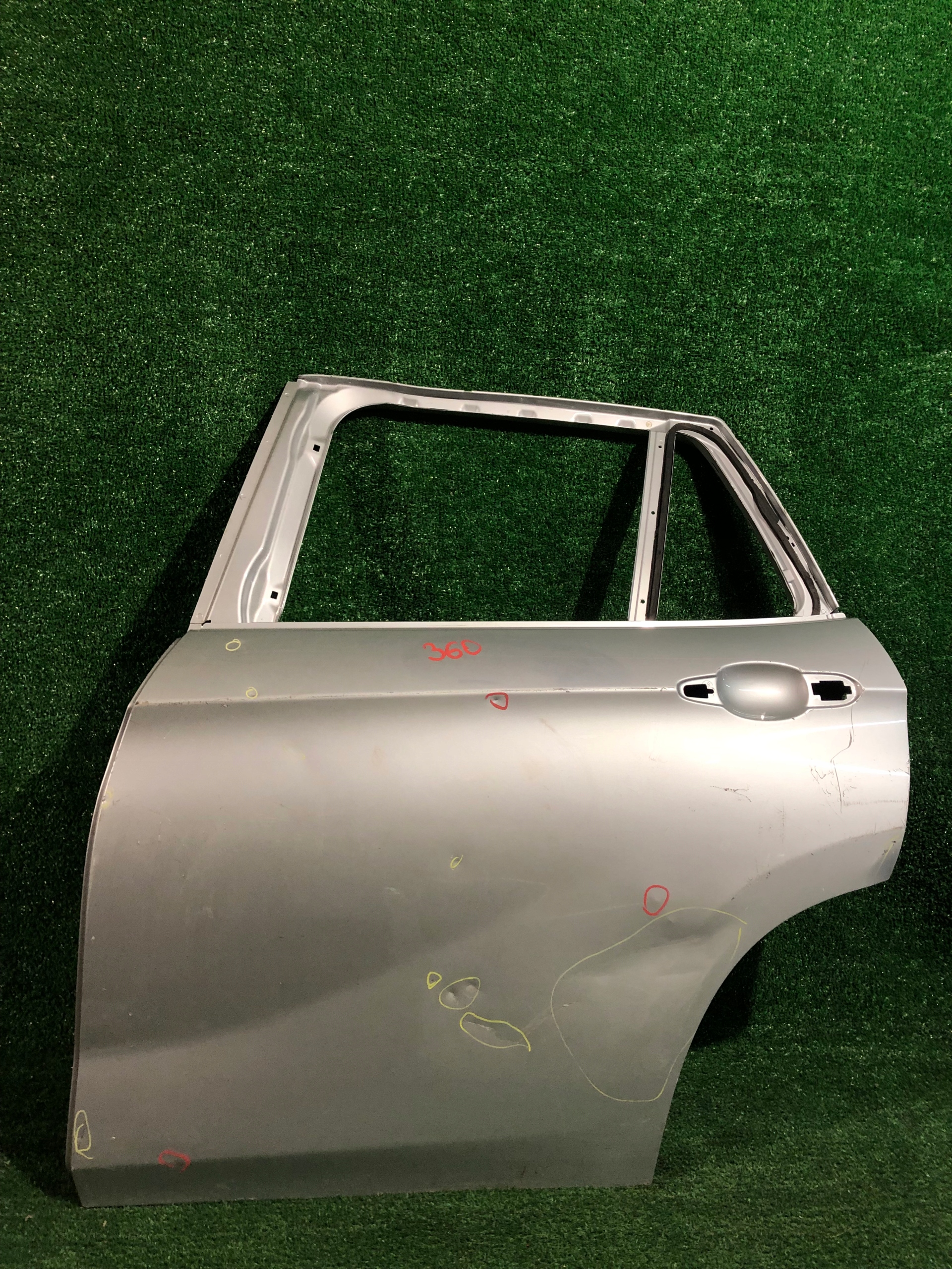 door left rear. left rear part BMW X1 E84