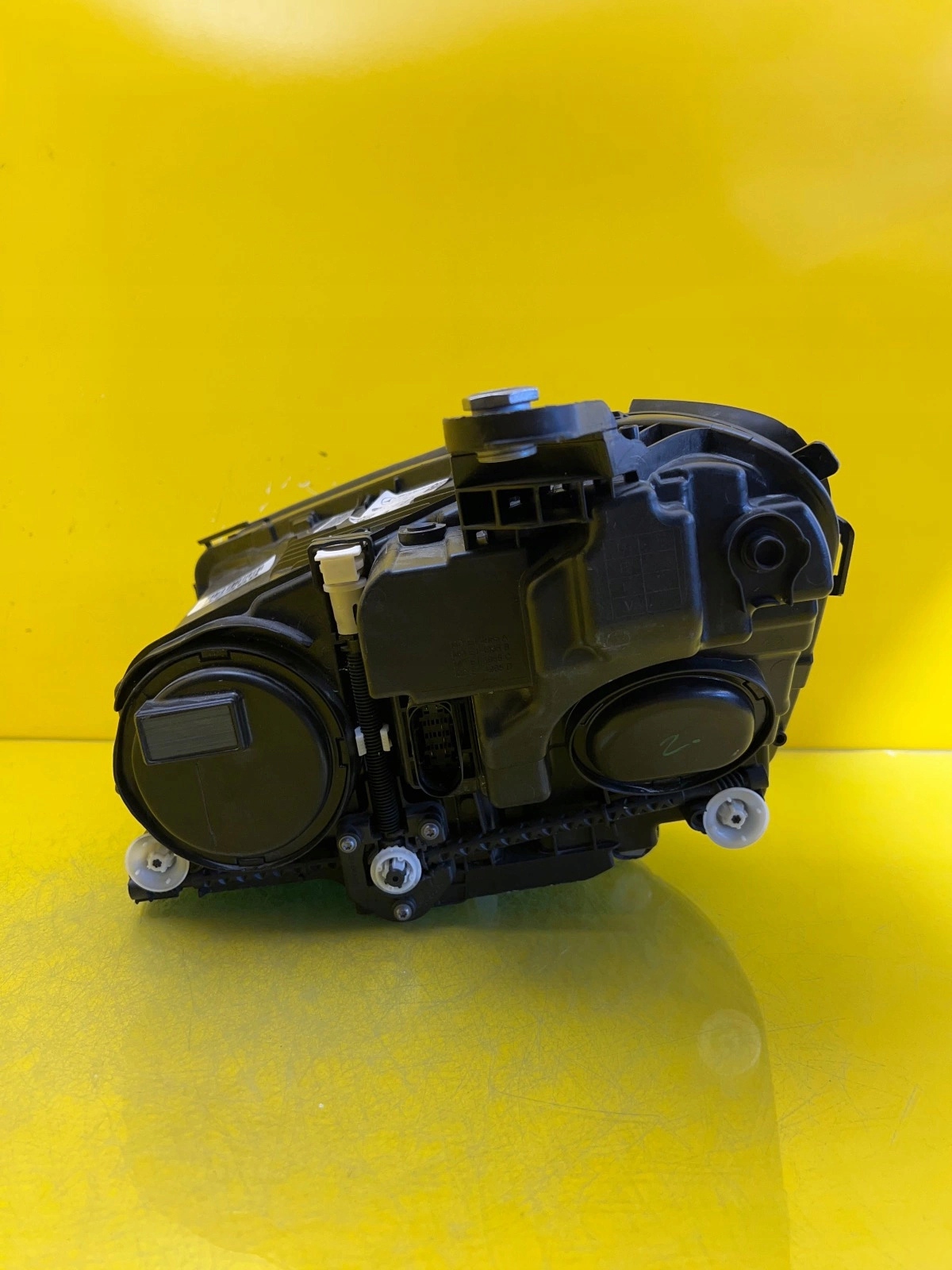 light right Mercedes E-Klasa W213 Lift Multibeam A2139066810