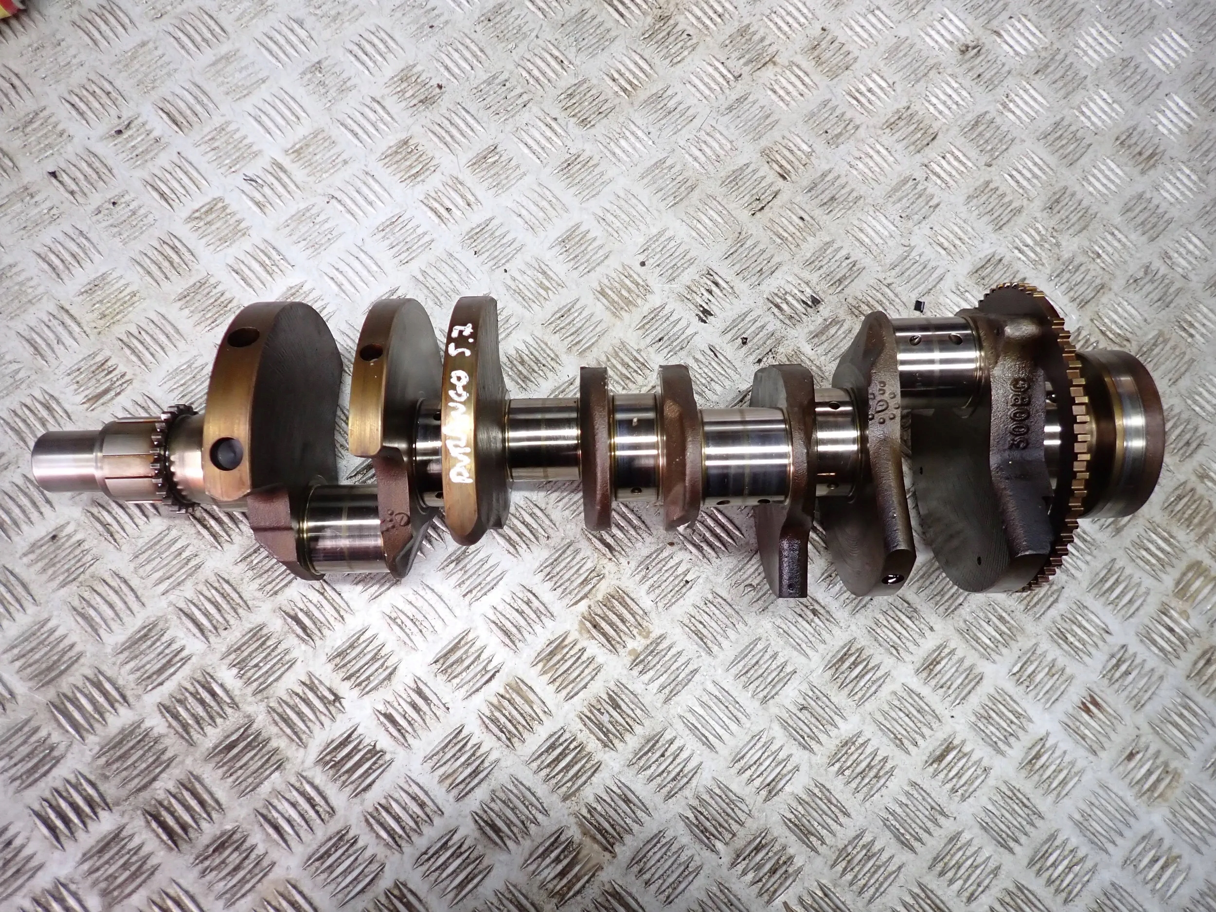 Wał Korbowy Dodge Durango Ram Challenger Jeep Grand Cherokee II 5.7 2013-