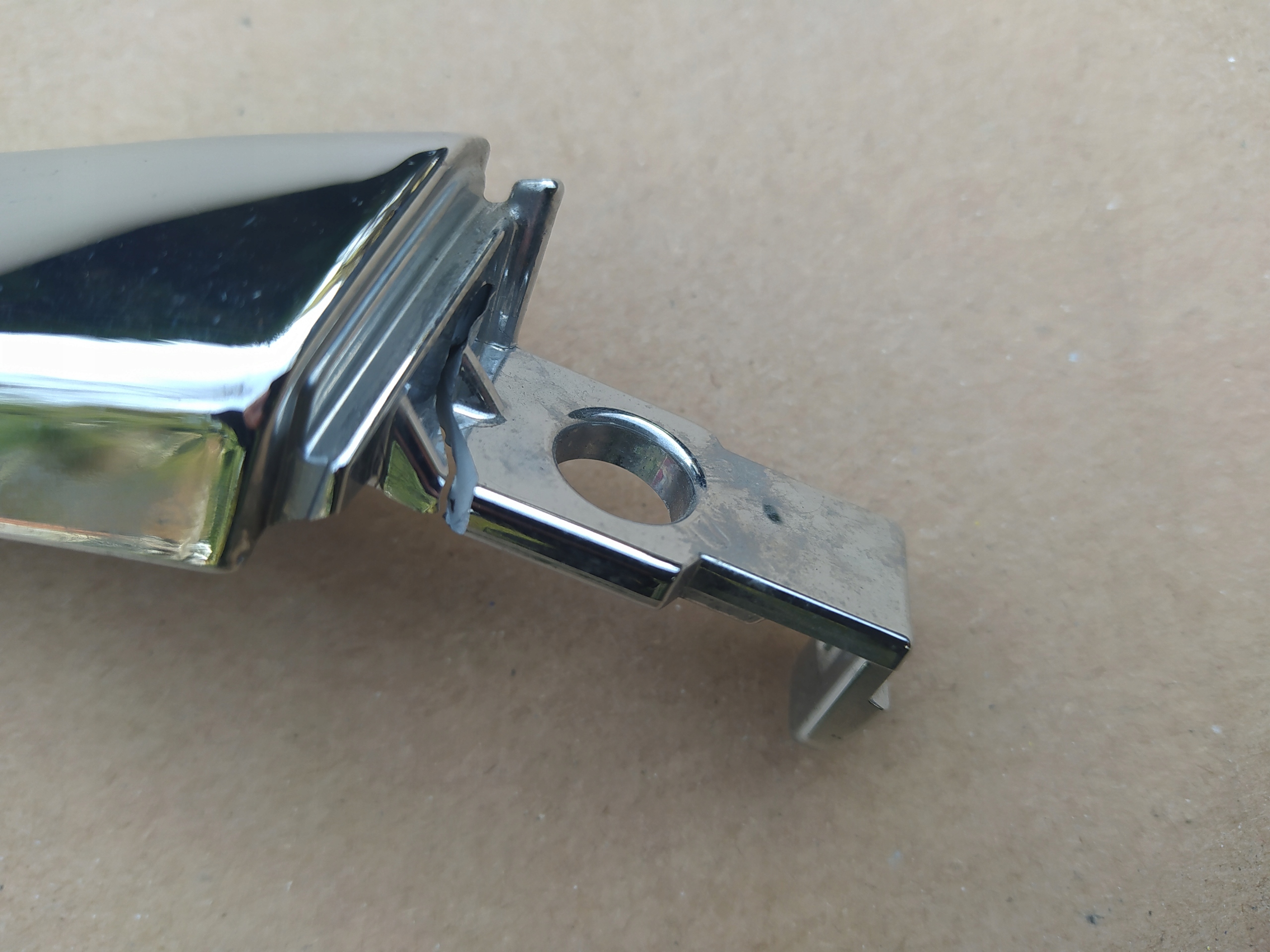 OUTLANDER 3 14-17 молдинг левый 640ZA141 хром