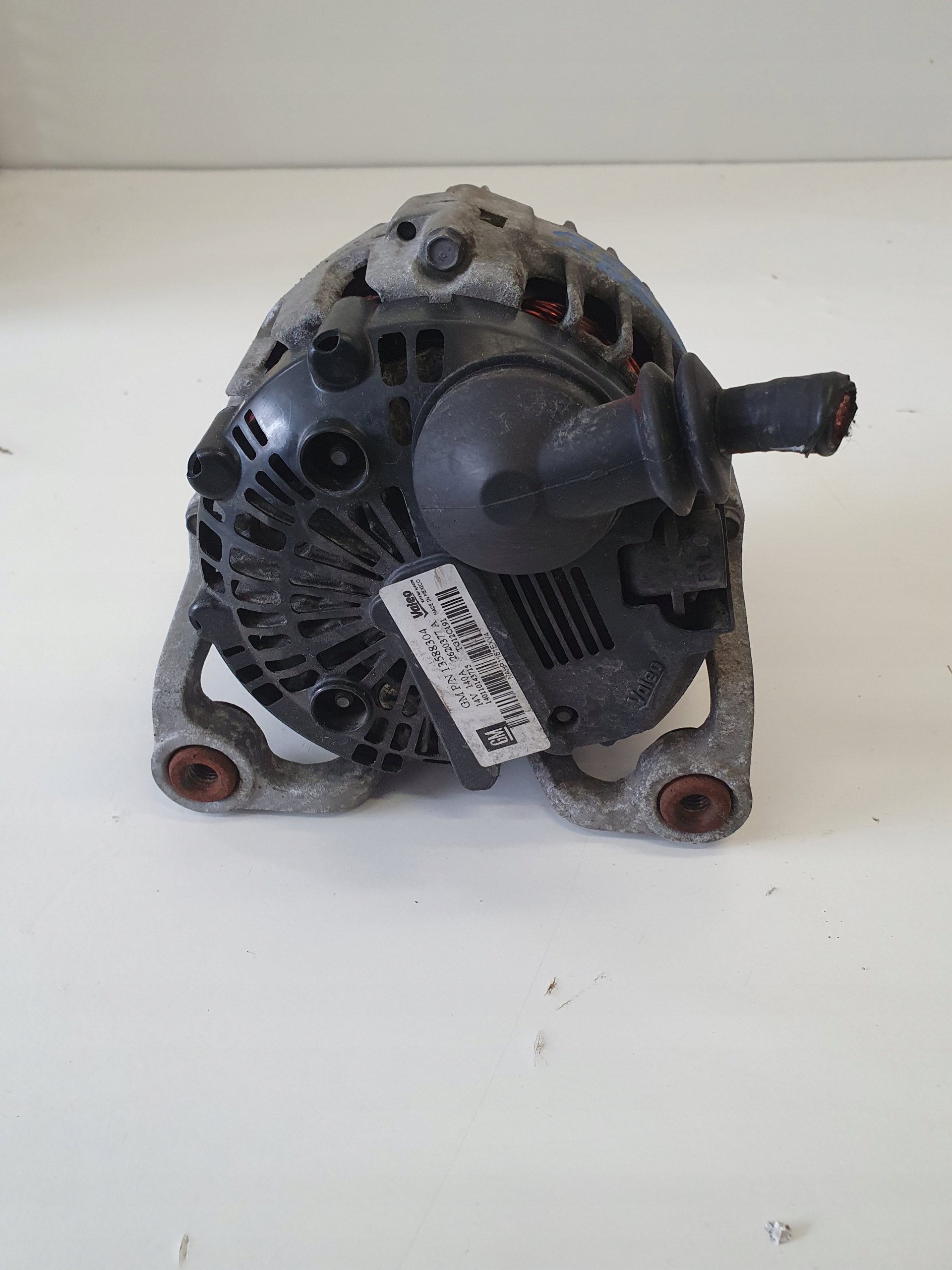 OPEL MOKKA alternátor 13588304 1.6
