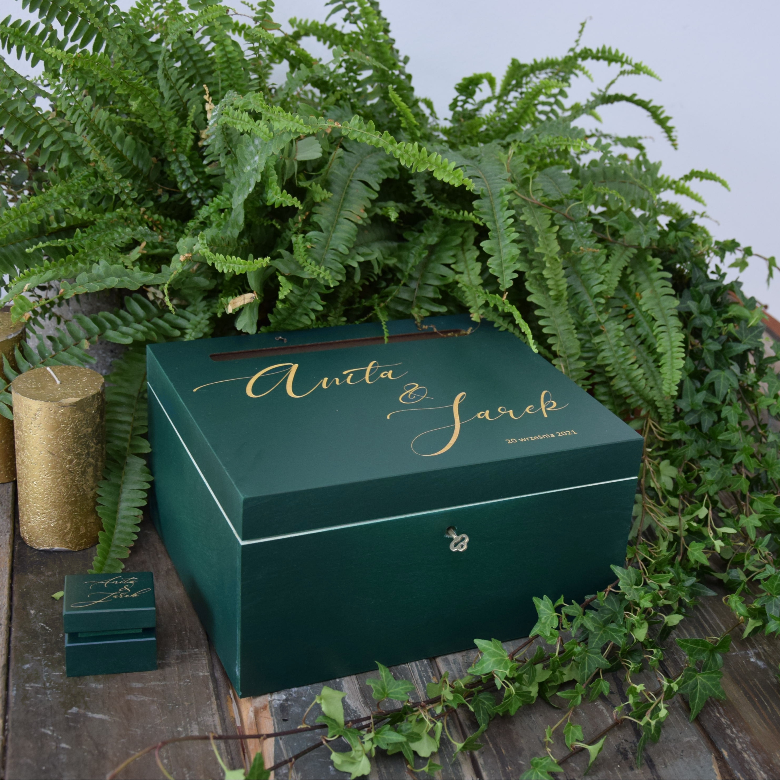 BUTELKOWA ZIELEŃ Pudełko na KOPERTY Z GRAWEREM na kluczyk ślub Marka inny