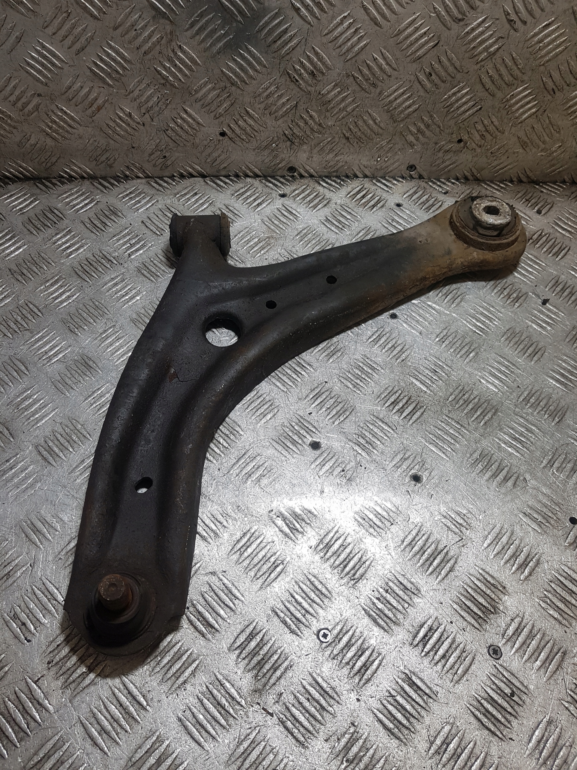 arm left front FORD FIESTA MK 7
