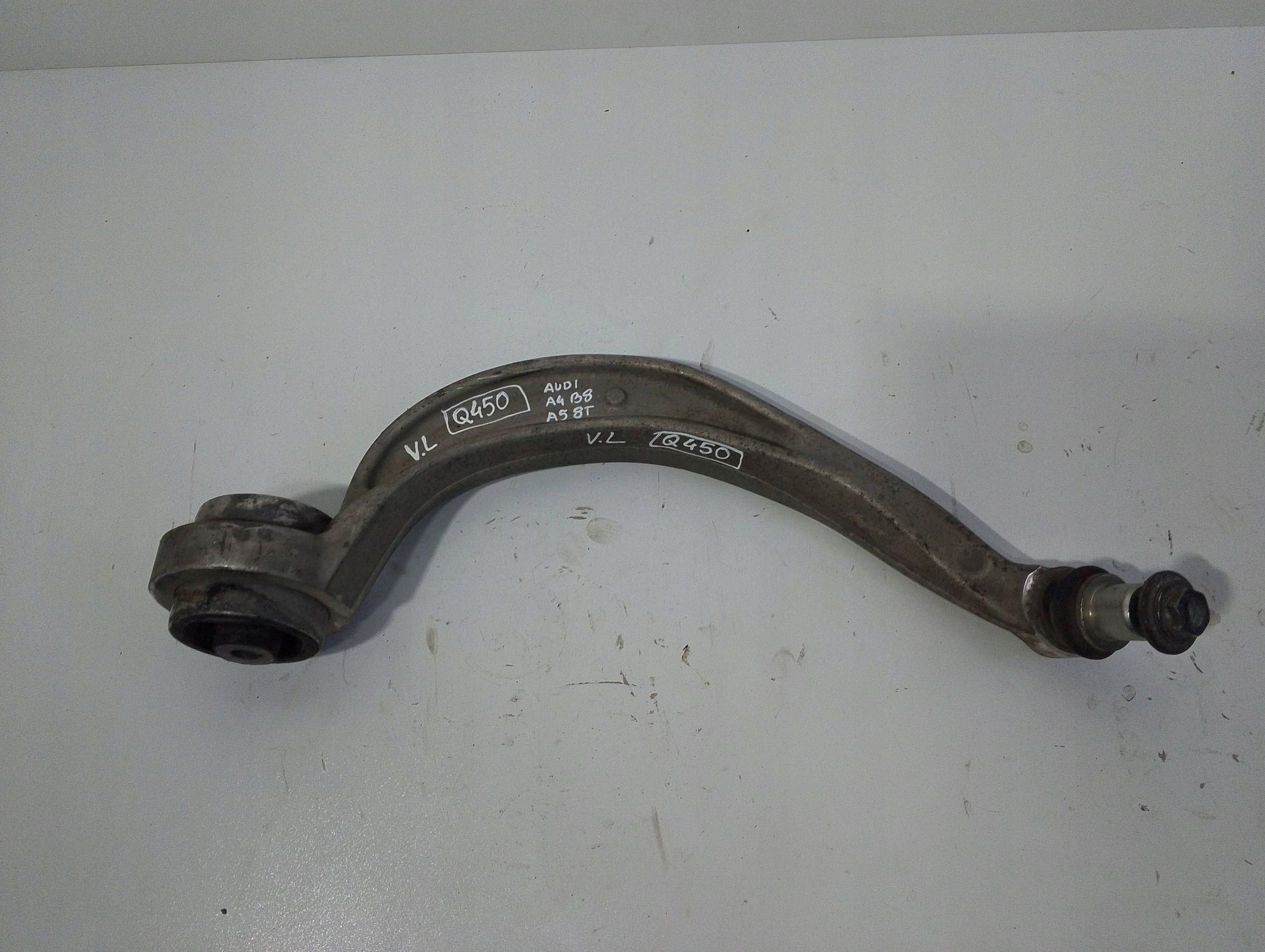 AUDI A4 B8 A5 8T arm front front left 8K0407695J (Q450)