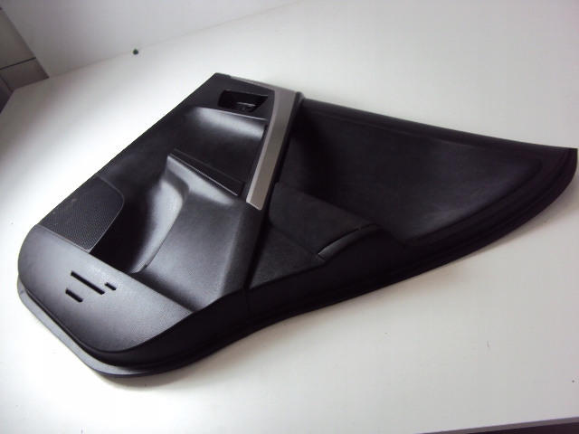 TAPICERKA DRZWI PRAWY TYŁ TOYOTA RAV-4 2013-