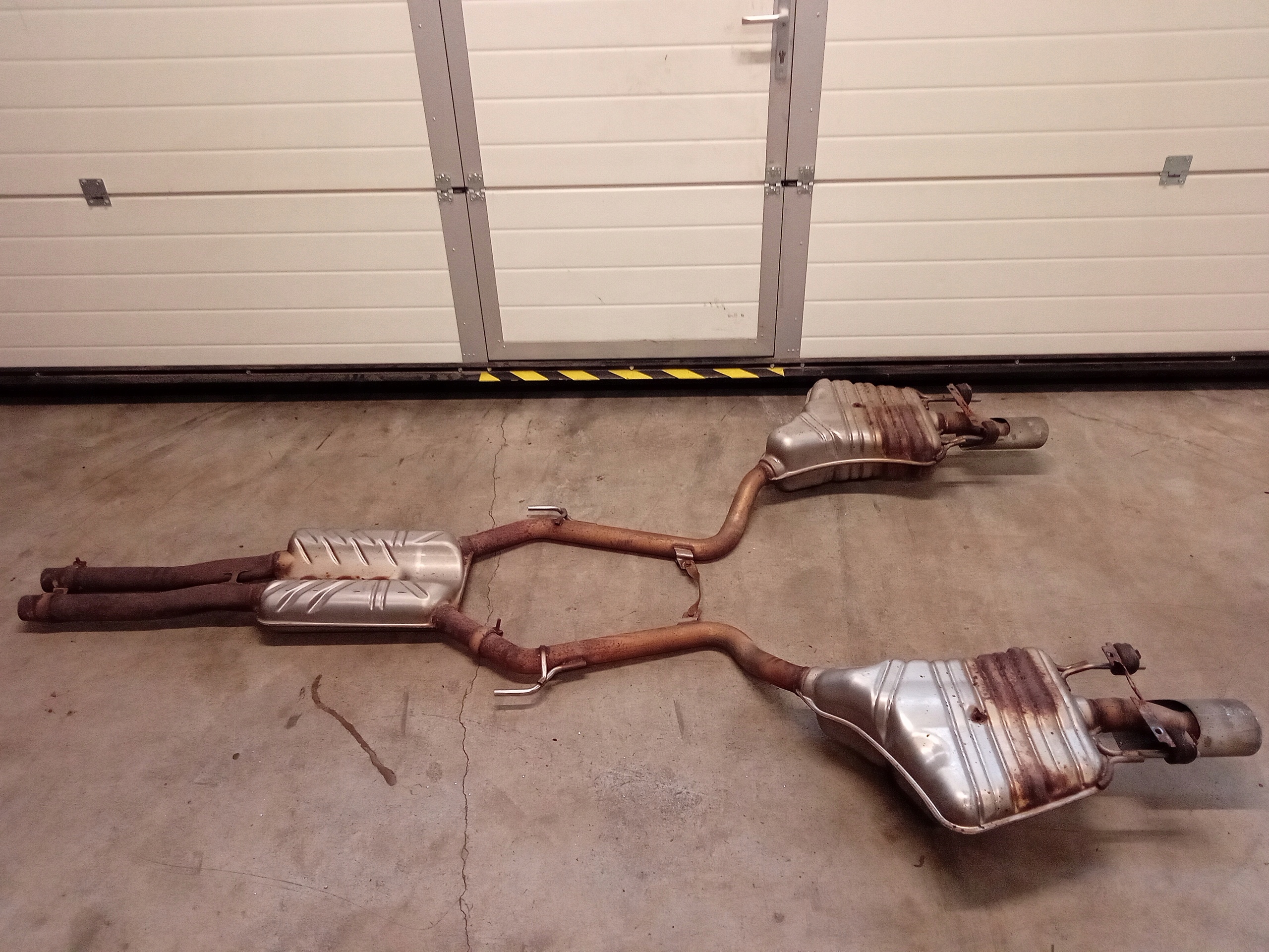 MERCEDES S W221 LONG 5.5 V8 глушитель выхлопной системы