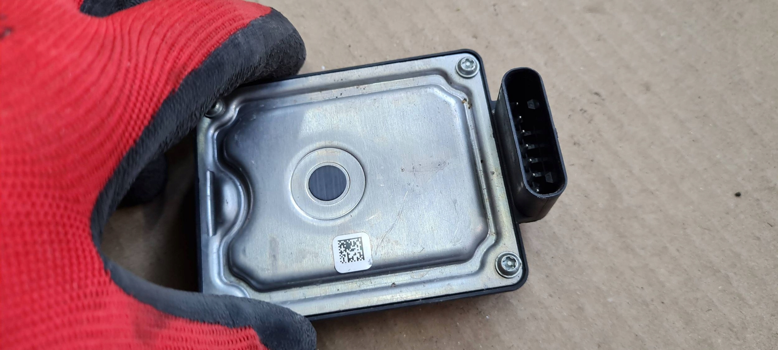 Q3 83A RADAR SENSOR DISTRONIC 2Q0907561E ACC VW AUDI TIGUAN