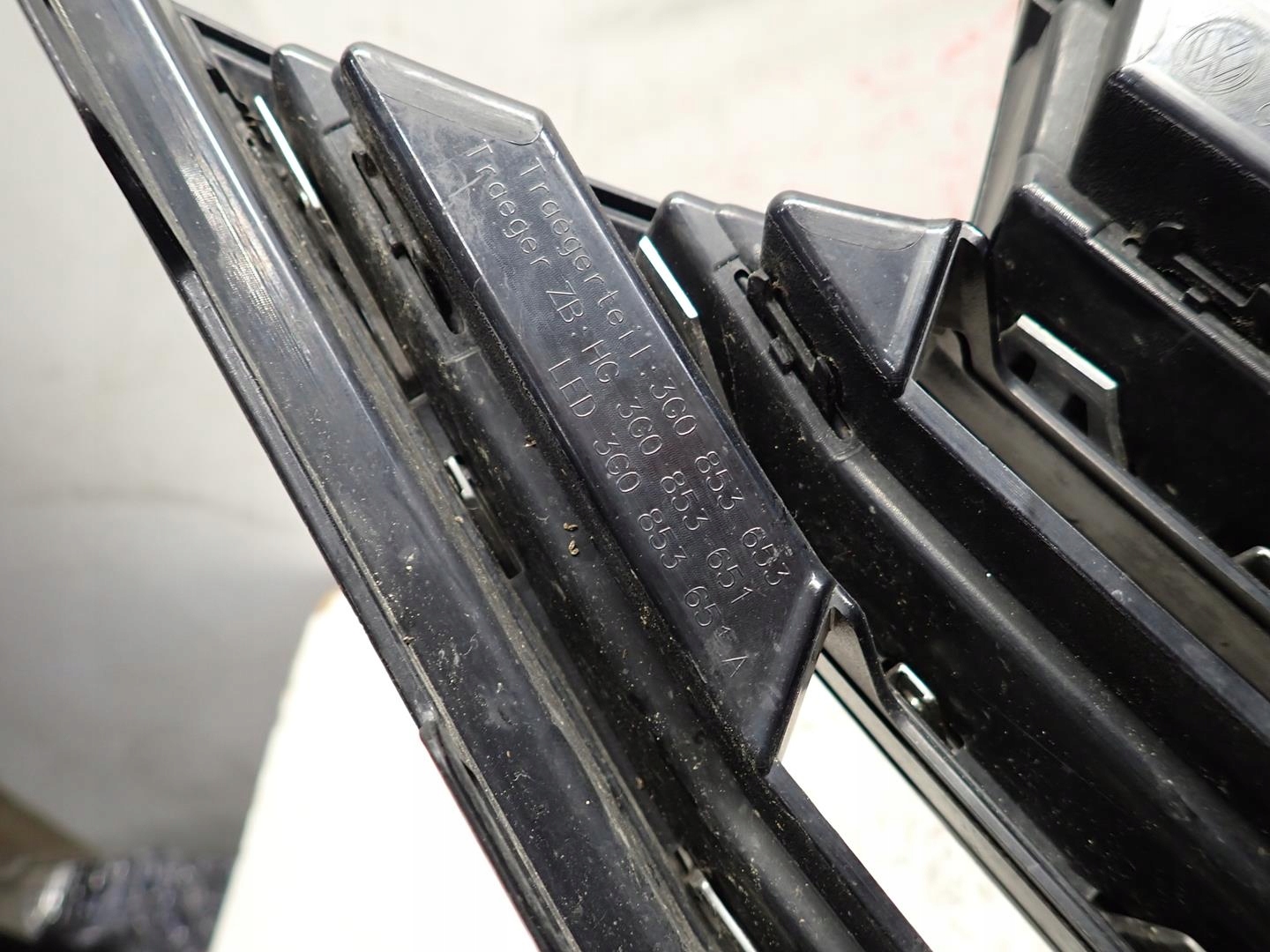 Grill VW PASSAT B8 2014- 3G0853653