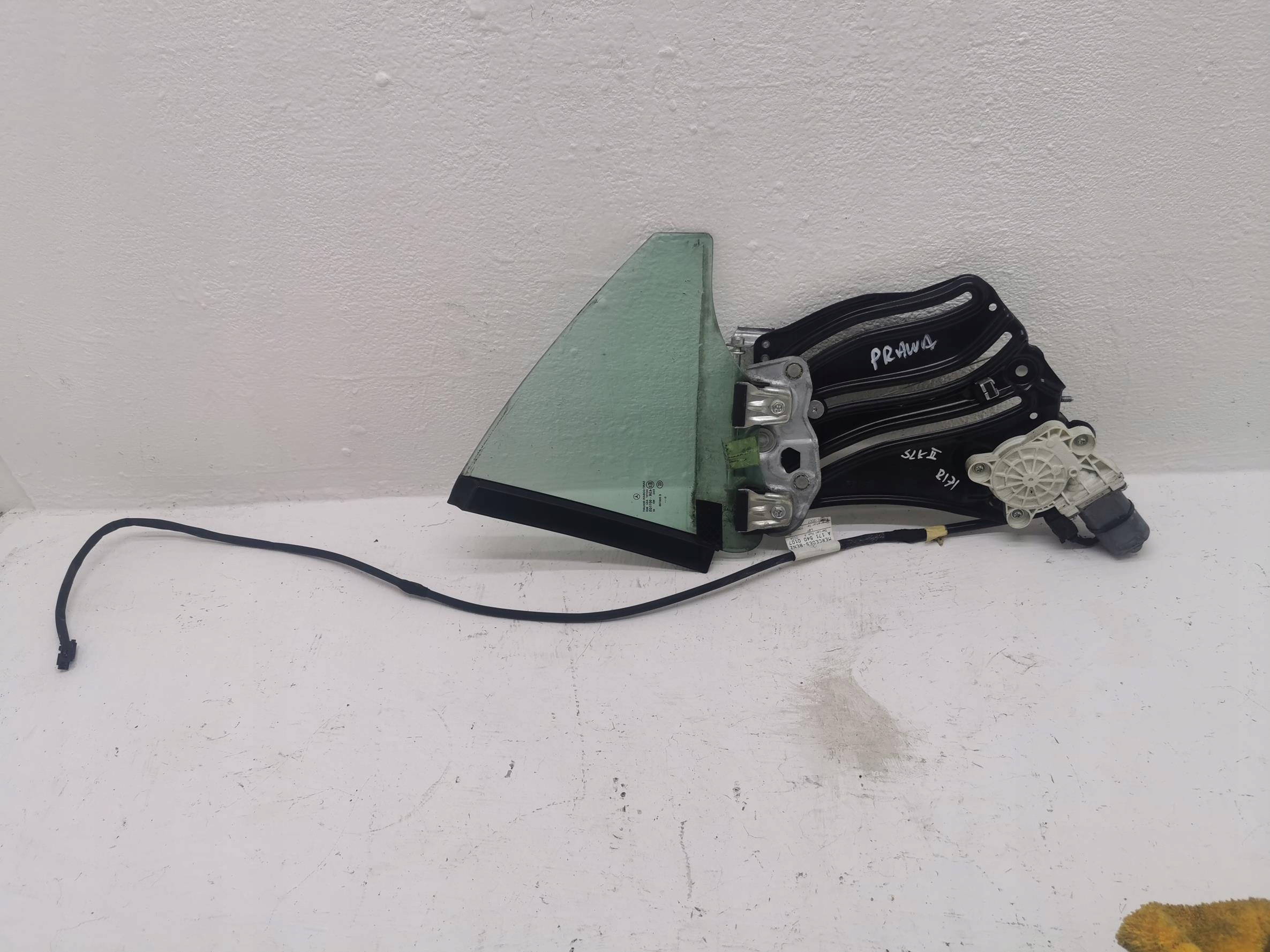 window regulator right rear part MERCEDES SLK II R171