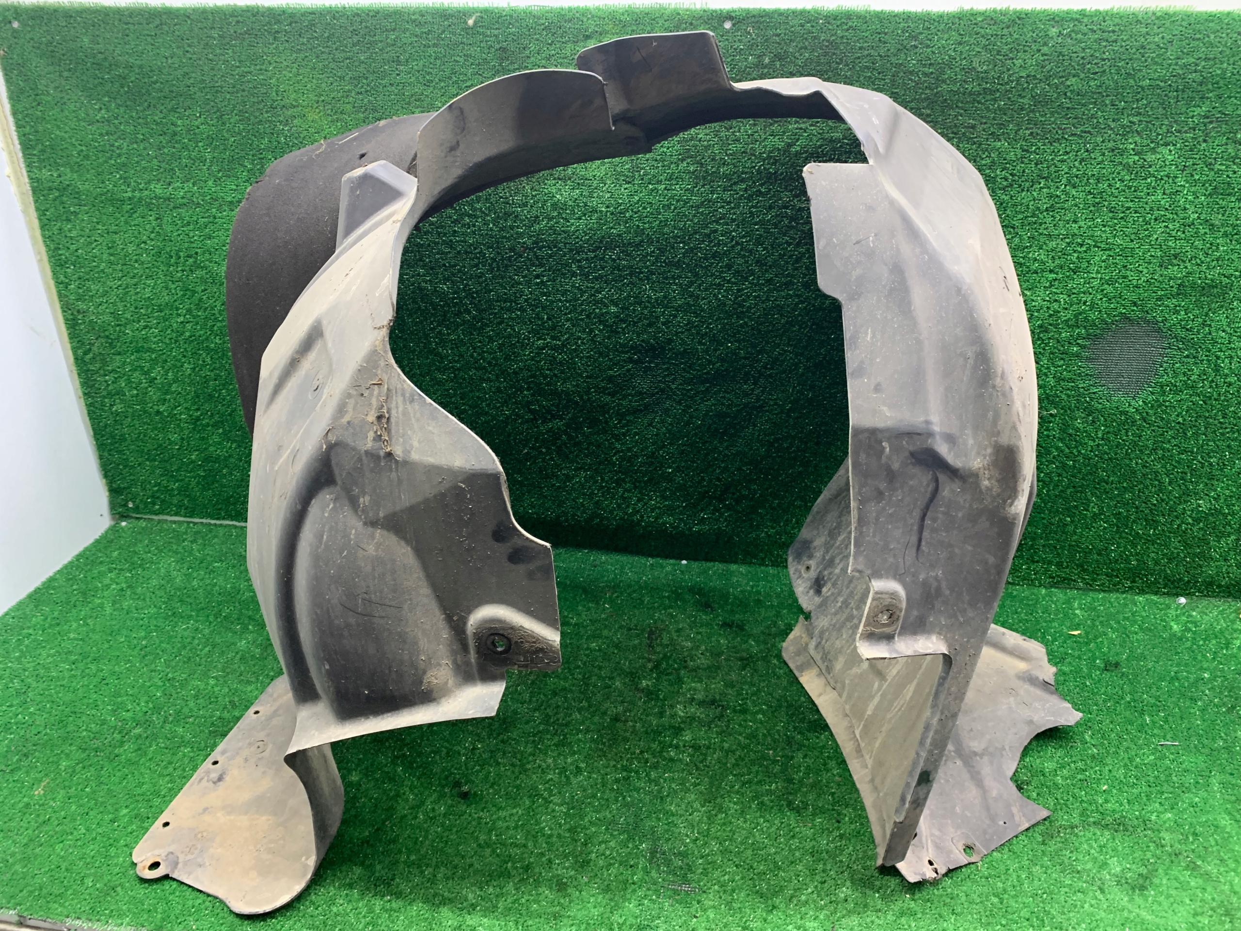 MERCEDES R W251 NADKOLE LEWE PRZÓD A2518840522 A2518840922