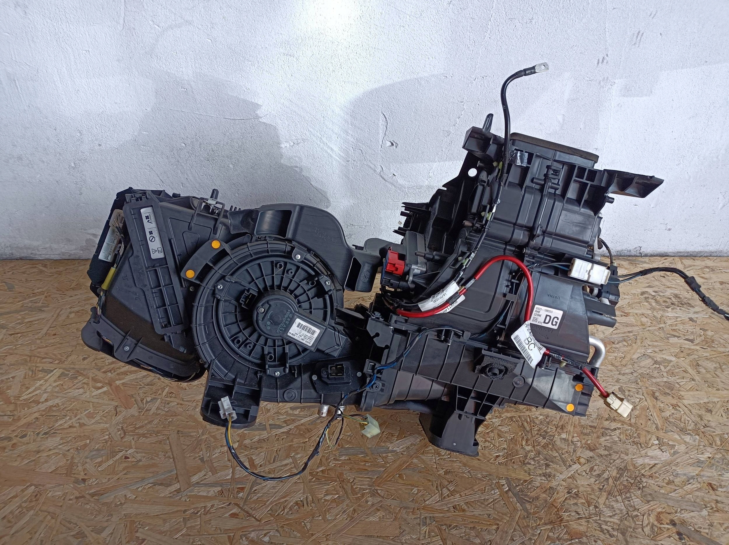 heater complete Jaguar XF X250 8X2319B555