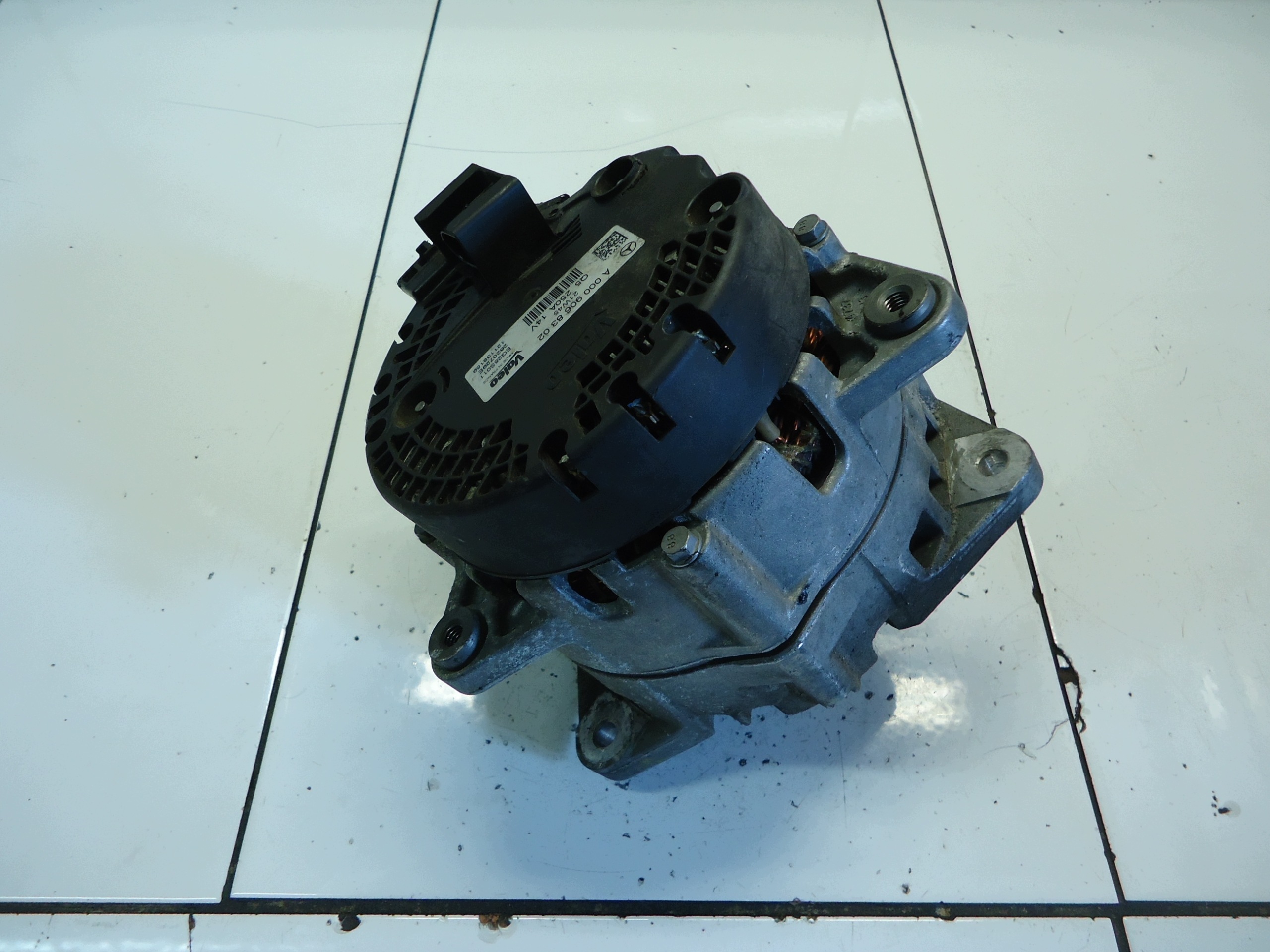 MERCEDES E W213 2.0CDI 654 ALTERNATOR A0009068302
