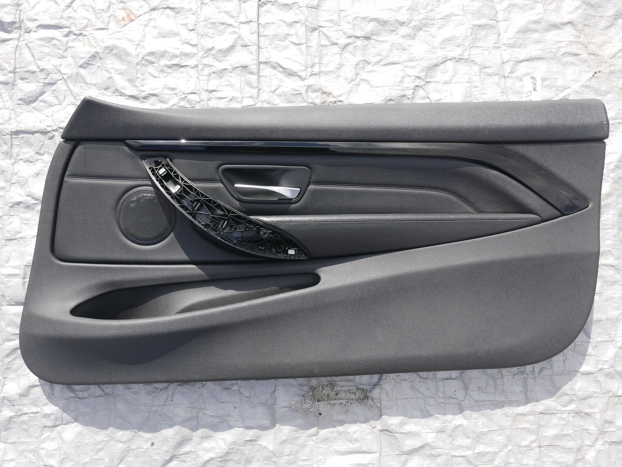 BMW F32 F33 бекон двери правая передняя черная кожа