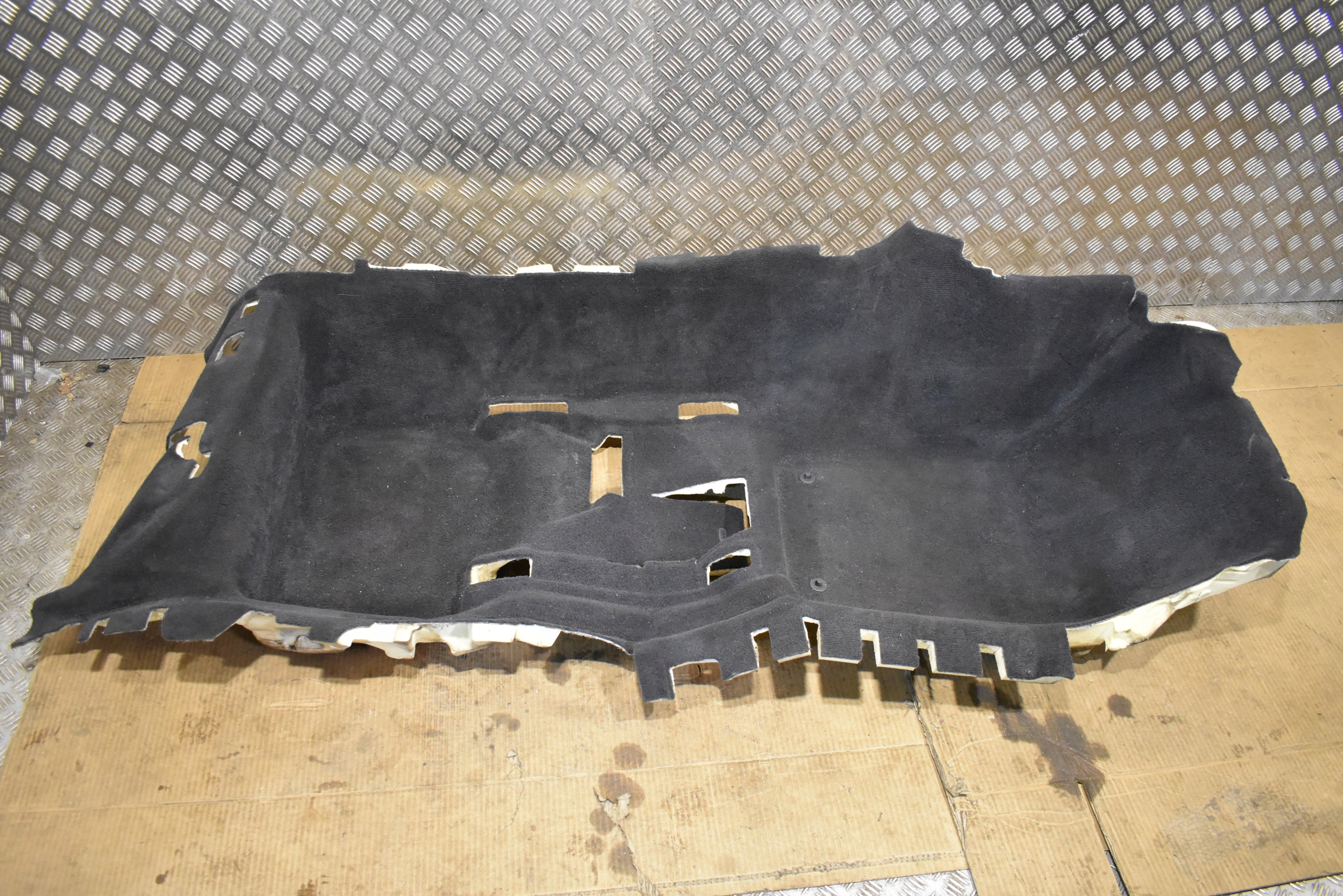 IDEALNY carpet front right PORSCHE PANAMERA 971 1