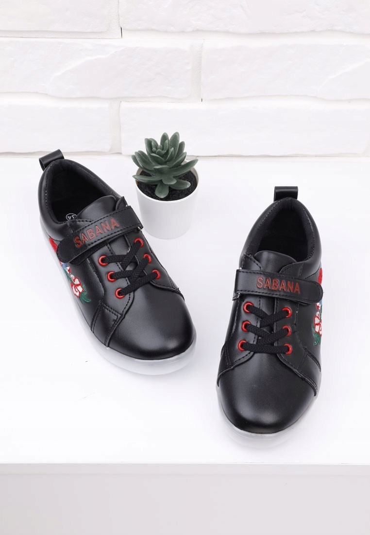 

Buty sportowe czarne 3 Bianchi Czarny 33