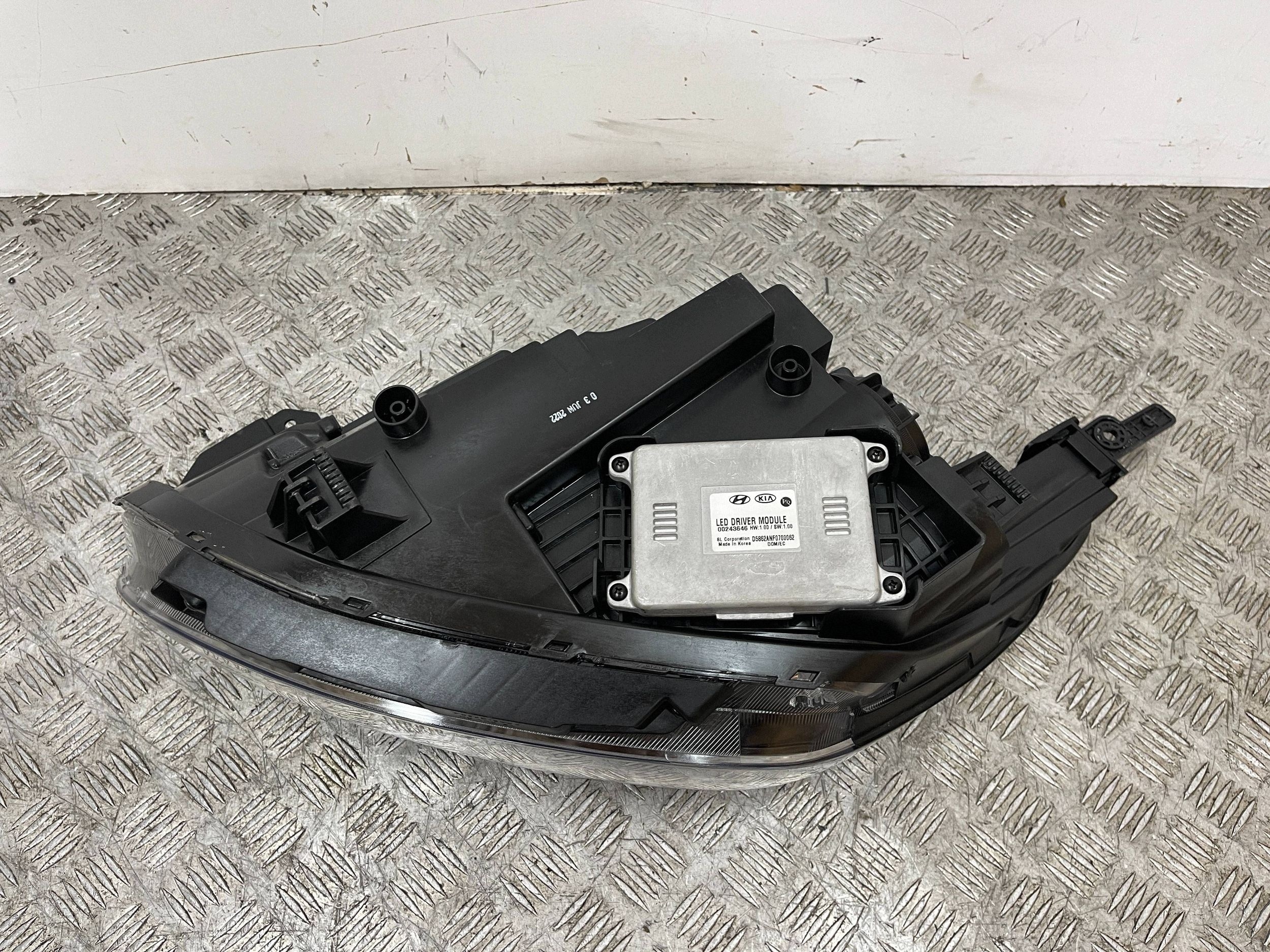 REFLEKTOR light right right FULL LED KIA STONIC LIFT 21- 92102-H8