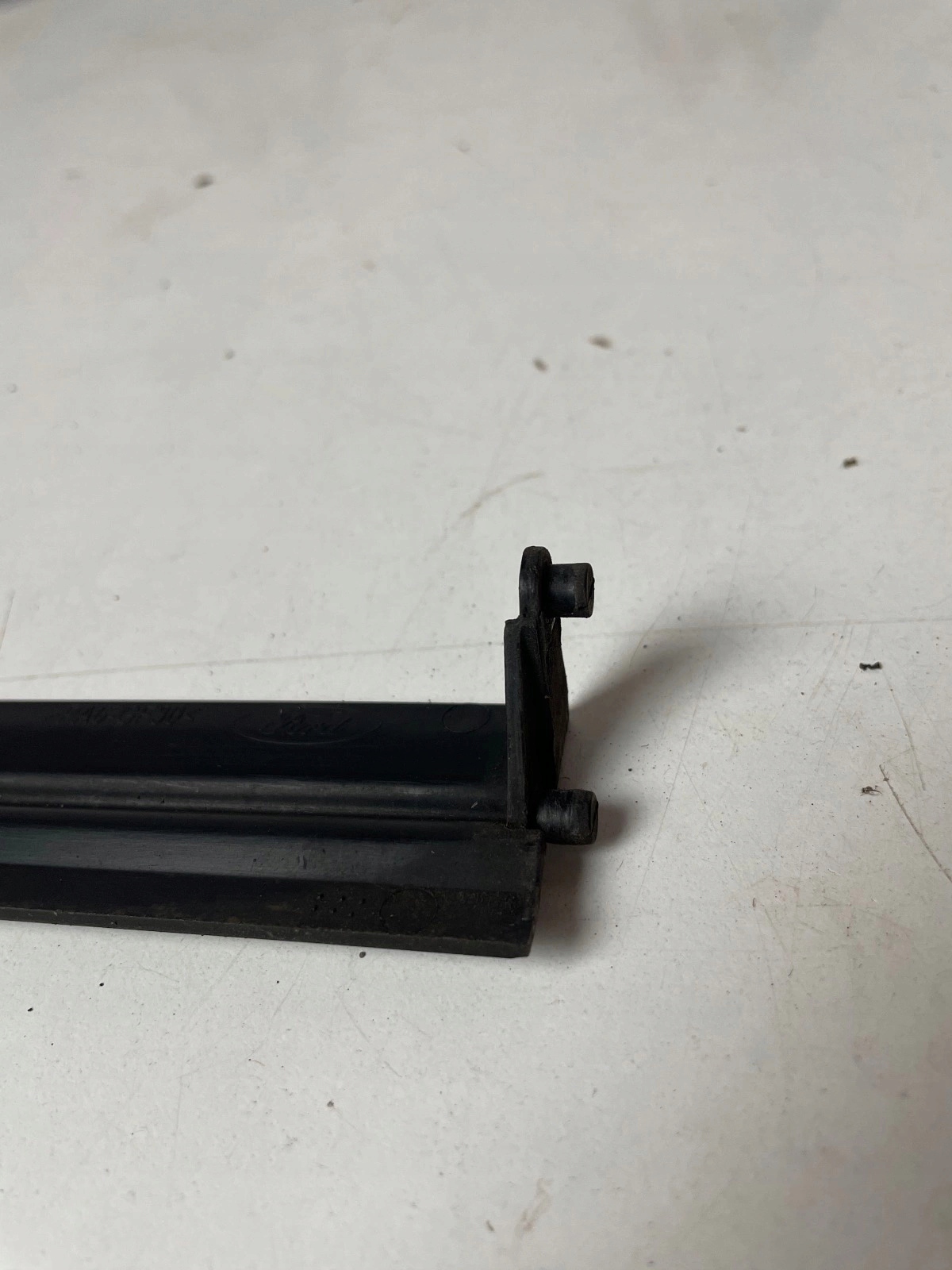 Odstepnik luftführung luft Ford mondeo MK4 links