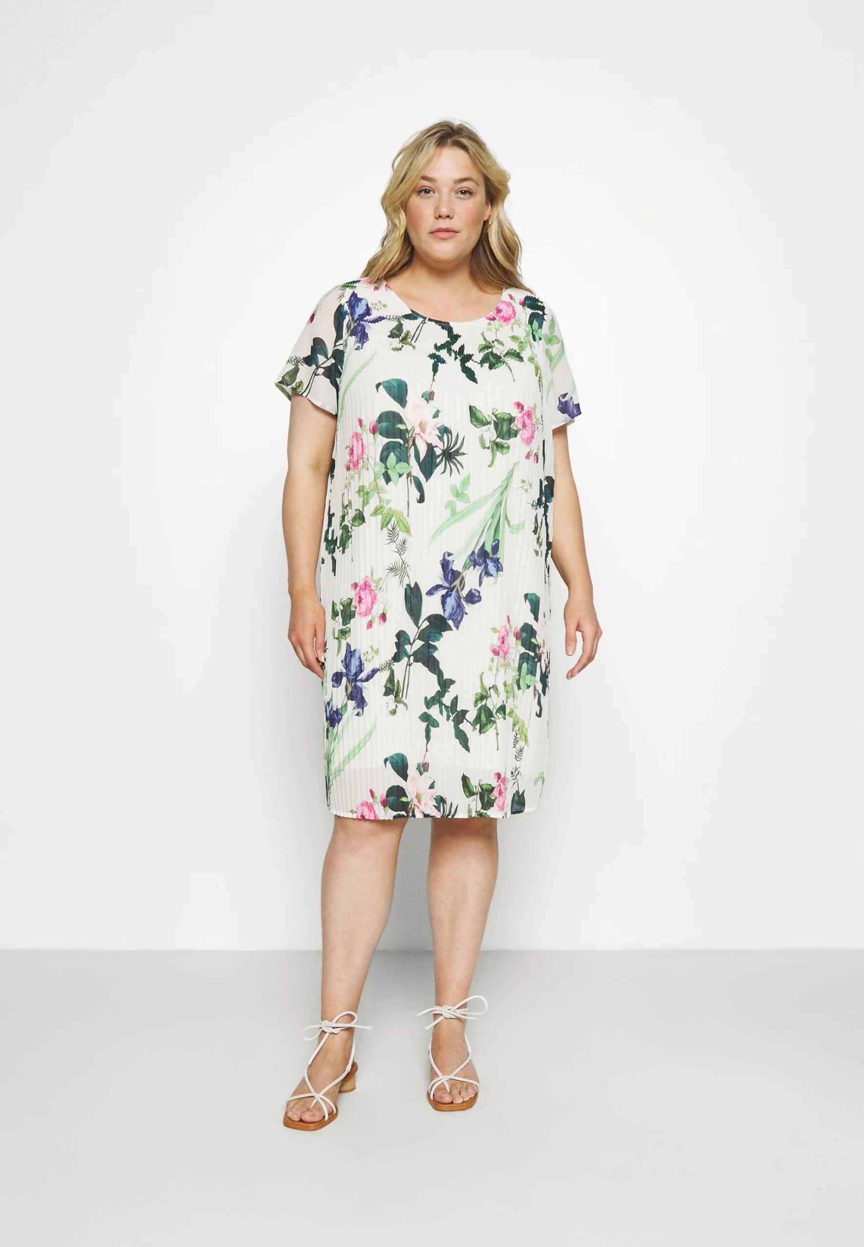 lucky1616 Krásné Šaty Plus Size 50-52 5XL-6XL