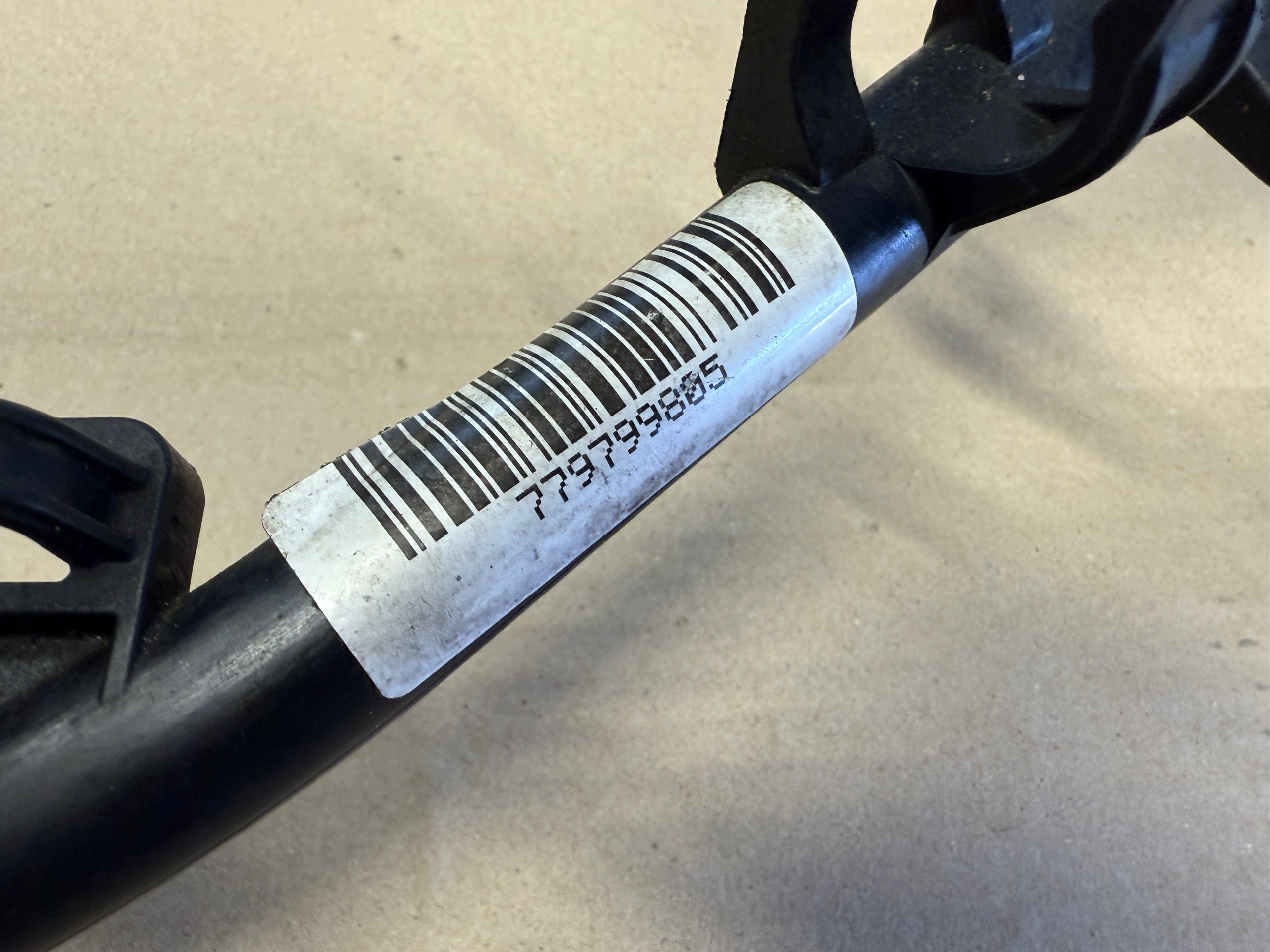 BMW 5 E60 E61 oil dipstick BAGNET 7797998