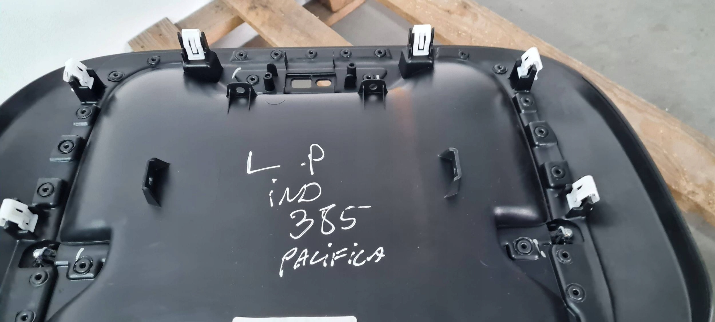 Chrysler Pacifica 2022 OPARCJE PLECY seat Z net 5SX21TRMAB