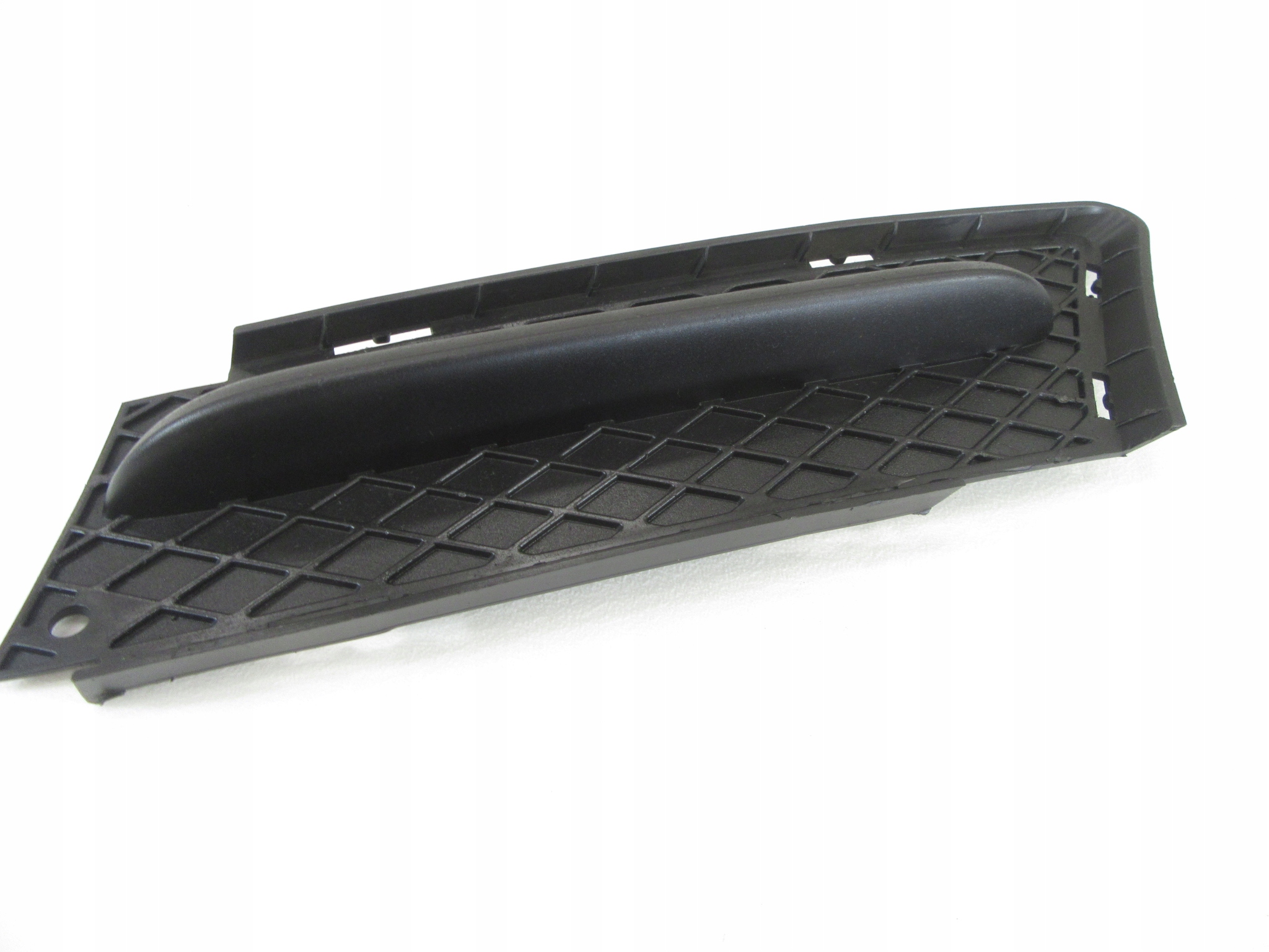 grid grille cover of a bumper left left front BMW e90 e91 sedan KOMBI