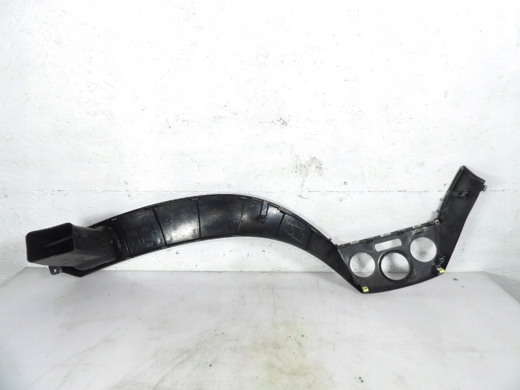 SUBARU FORESTER III moulding consoles right grid 66110FG000