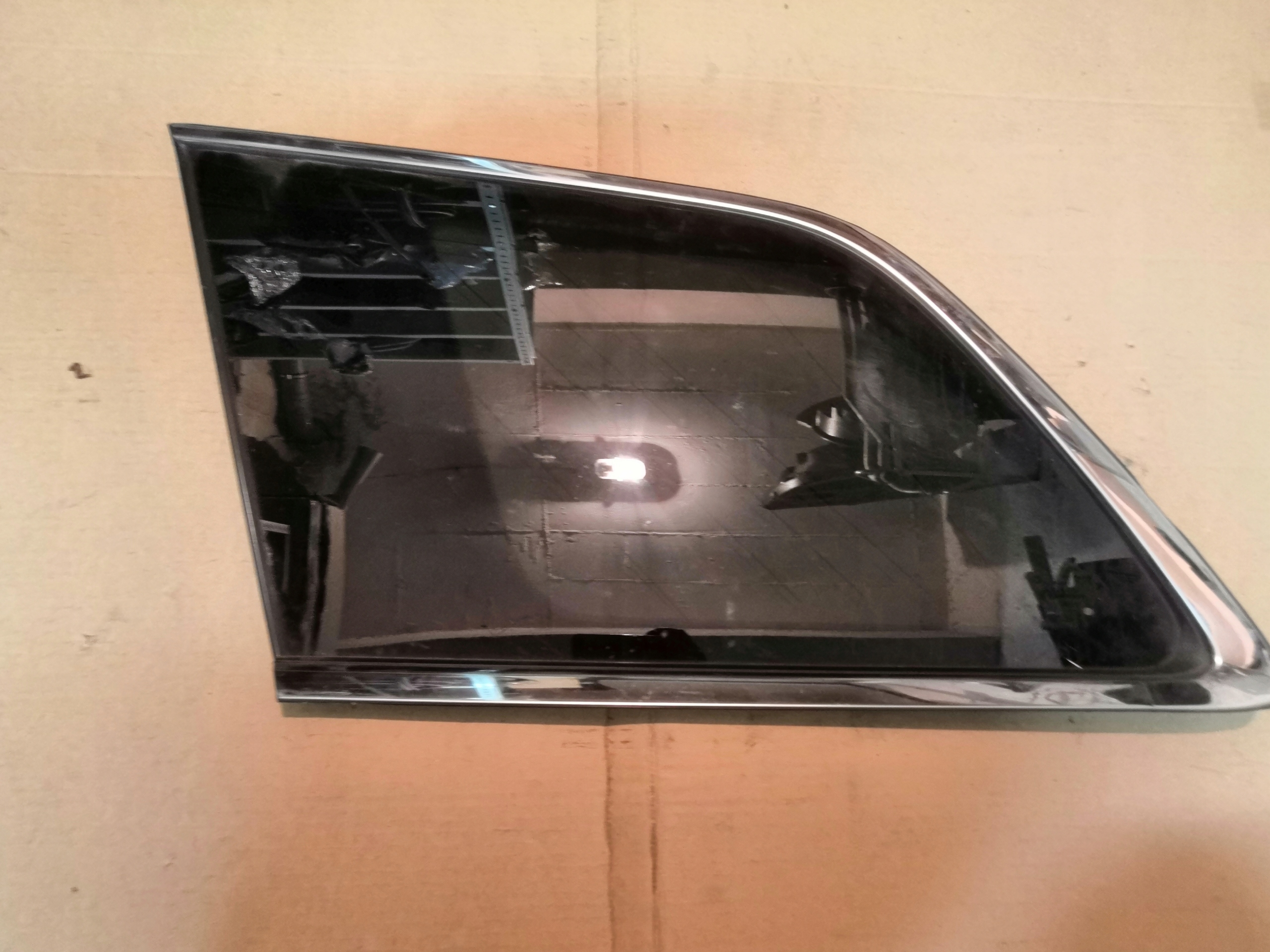 68259516AB 68259510AB - Jeep Grand Cherokee WK2 кузовное стекло