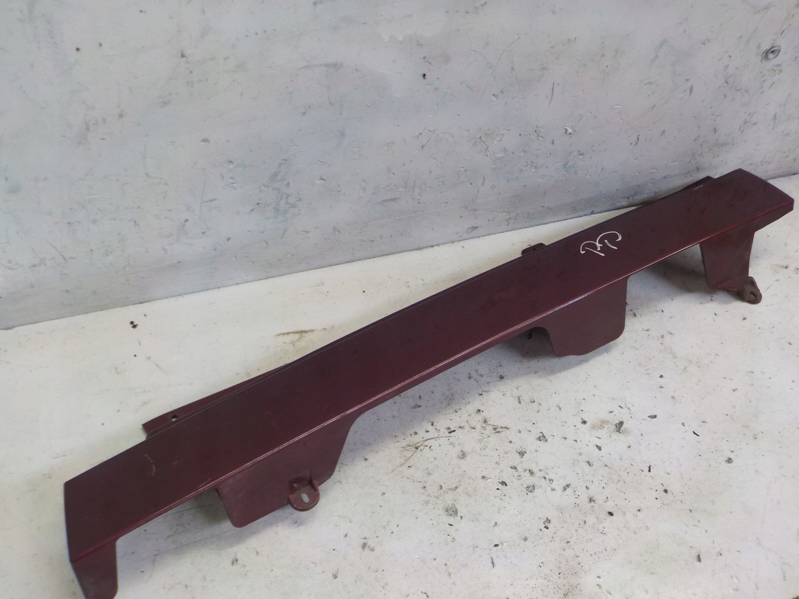 ACTROS MP4 POSZYCIE OSŁONA SŁUPKA