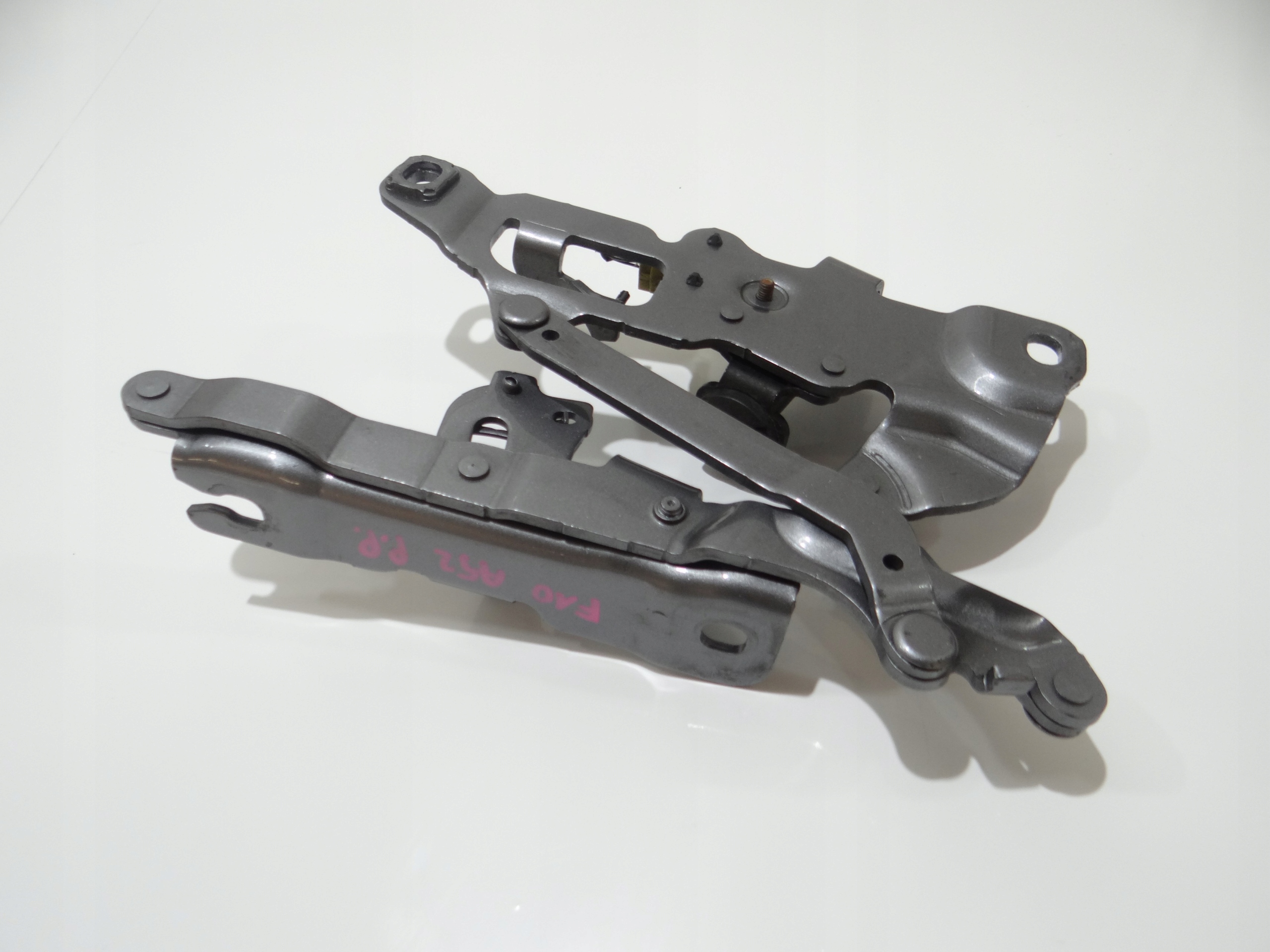 hinge bonnets NABOJ right A52 BMW F10 7249888