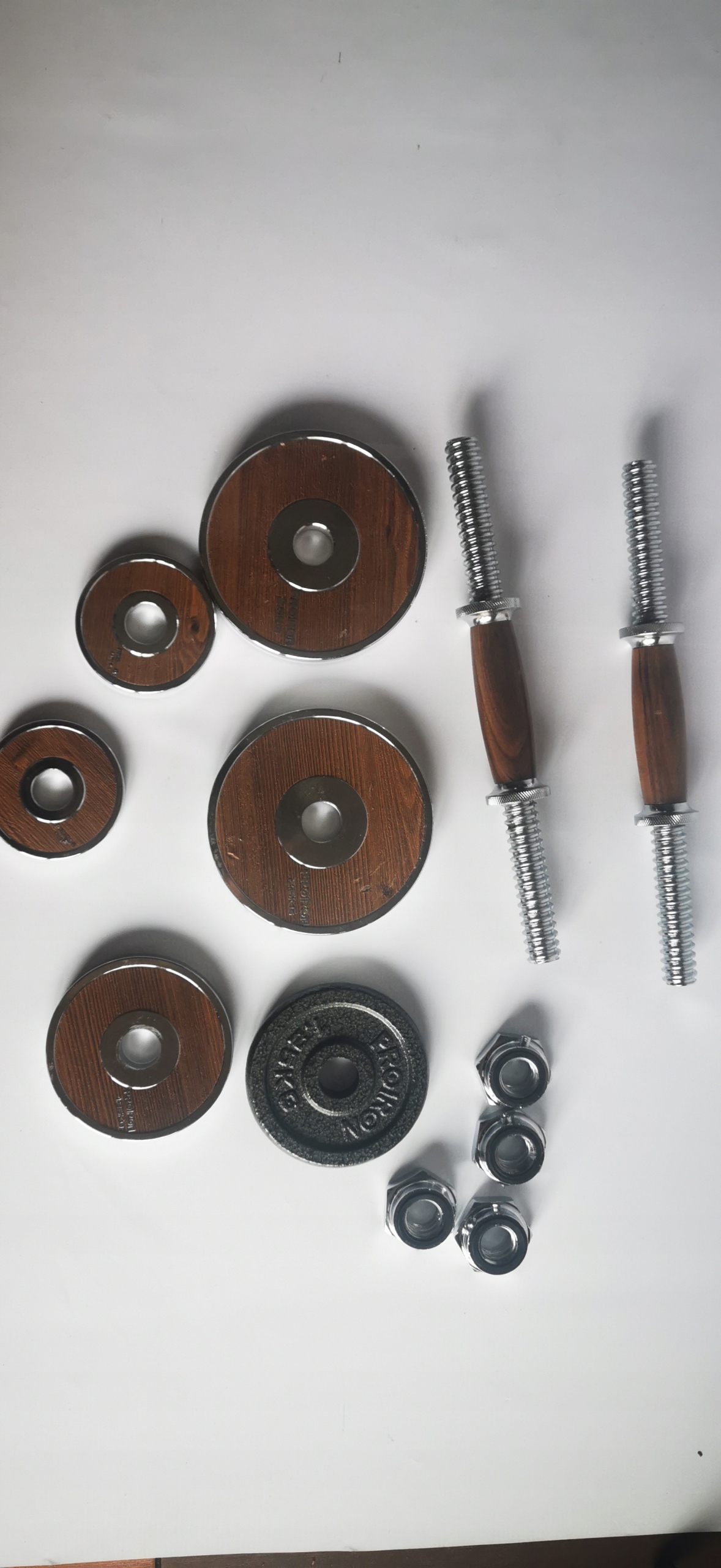 Hantle chromowane regulowane Proiron niekompletne Model Hantle Walnut Steel