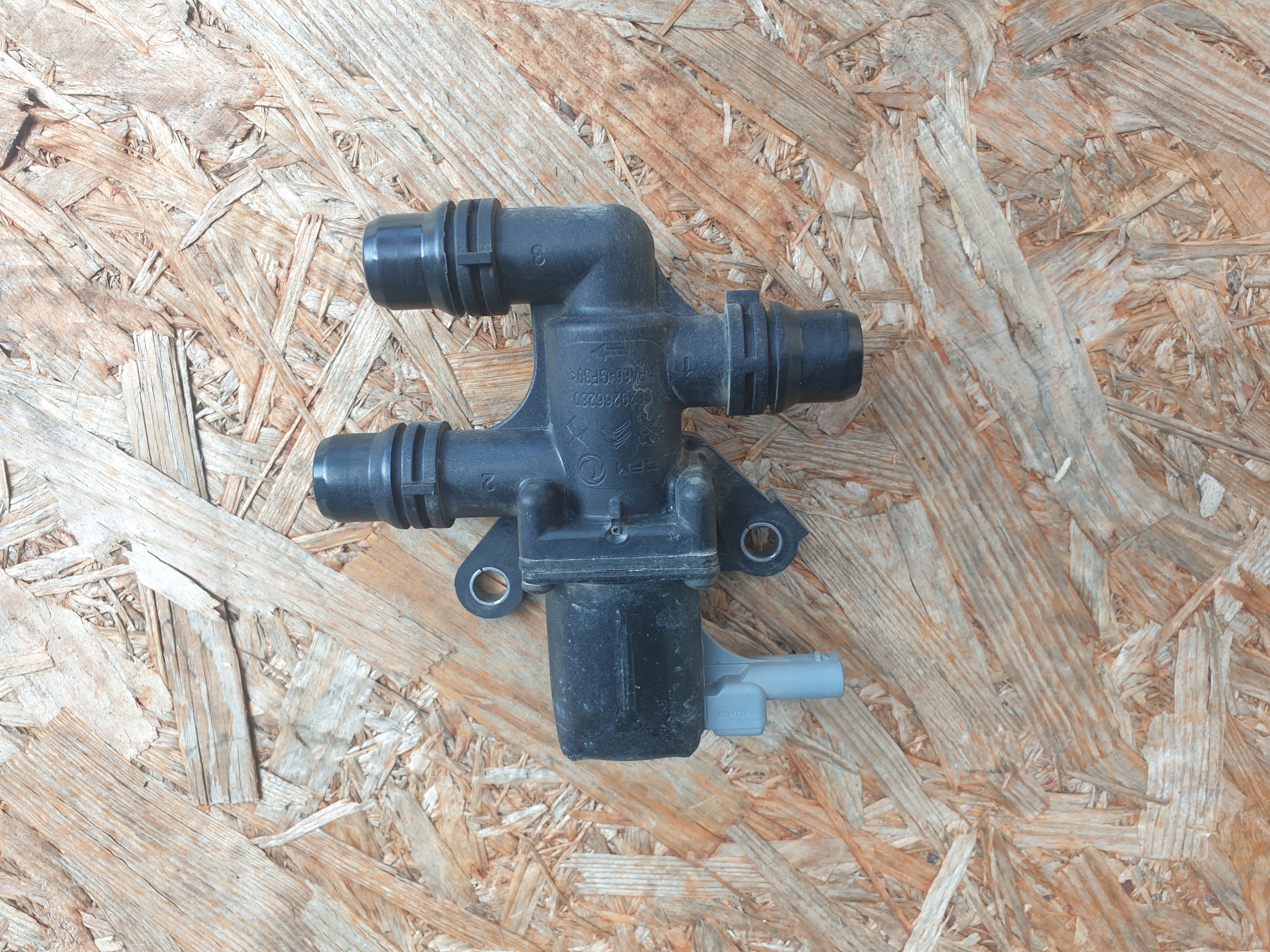 Électrovanne d’eau PEUGEOT 208-E 9829266280