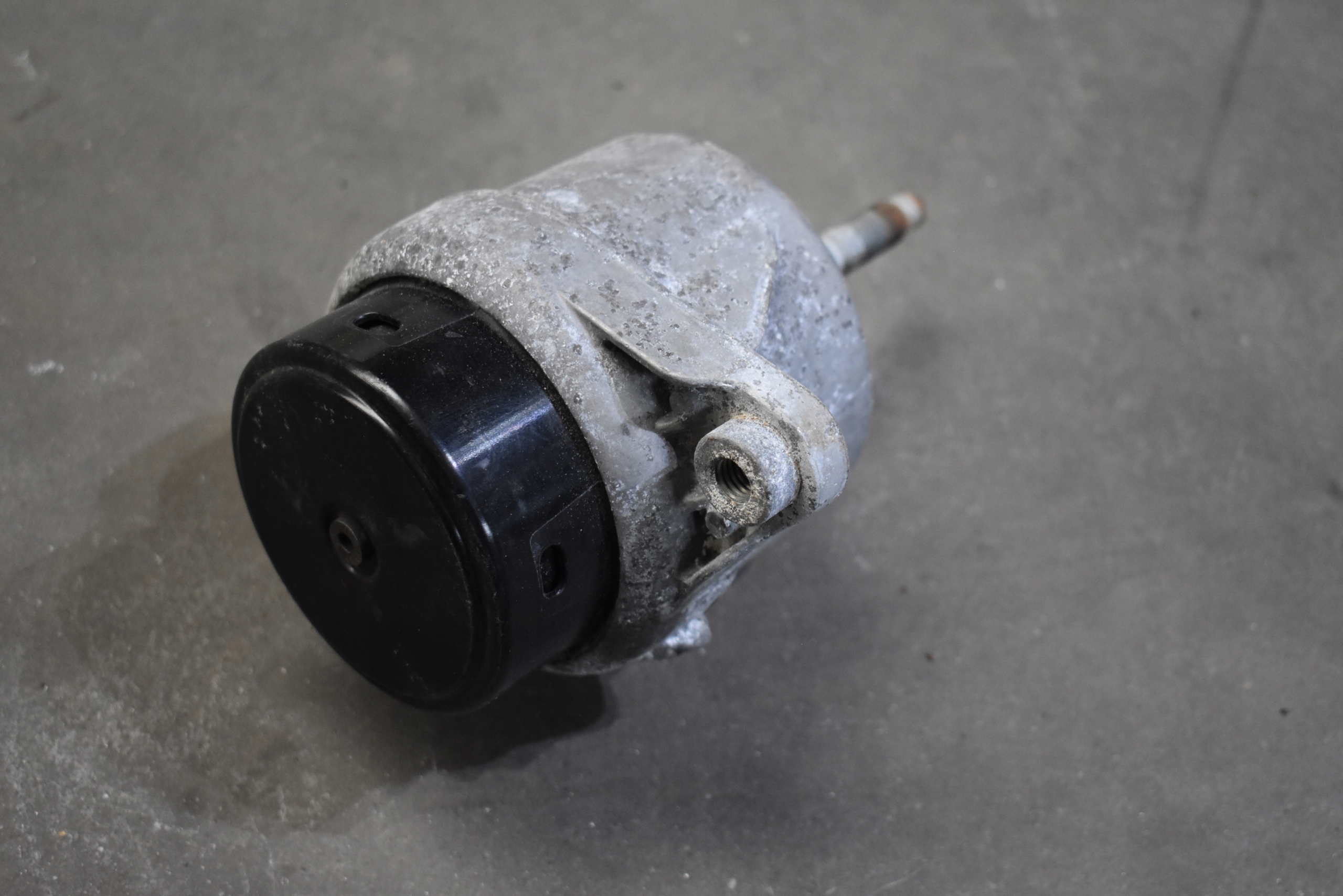 IDEALNA engine mount PORSCHE 982 718 1