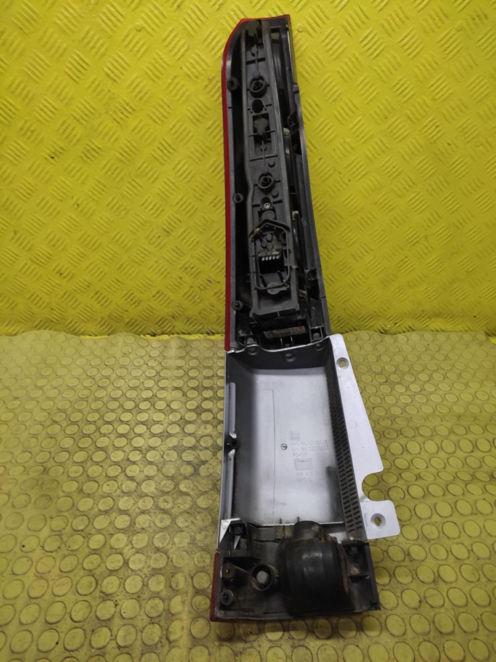 OPEL MERIVA A light right rear part 93294346