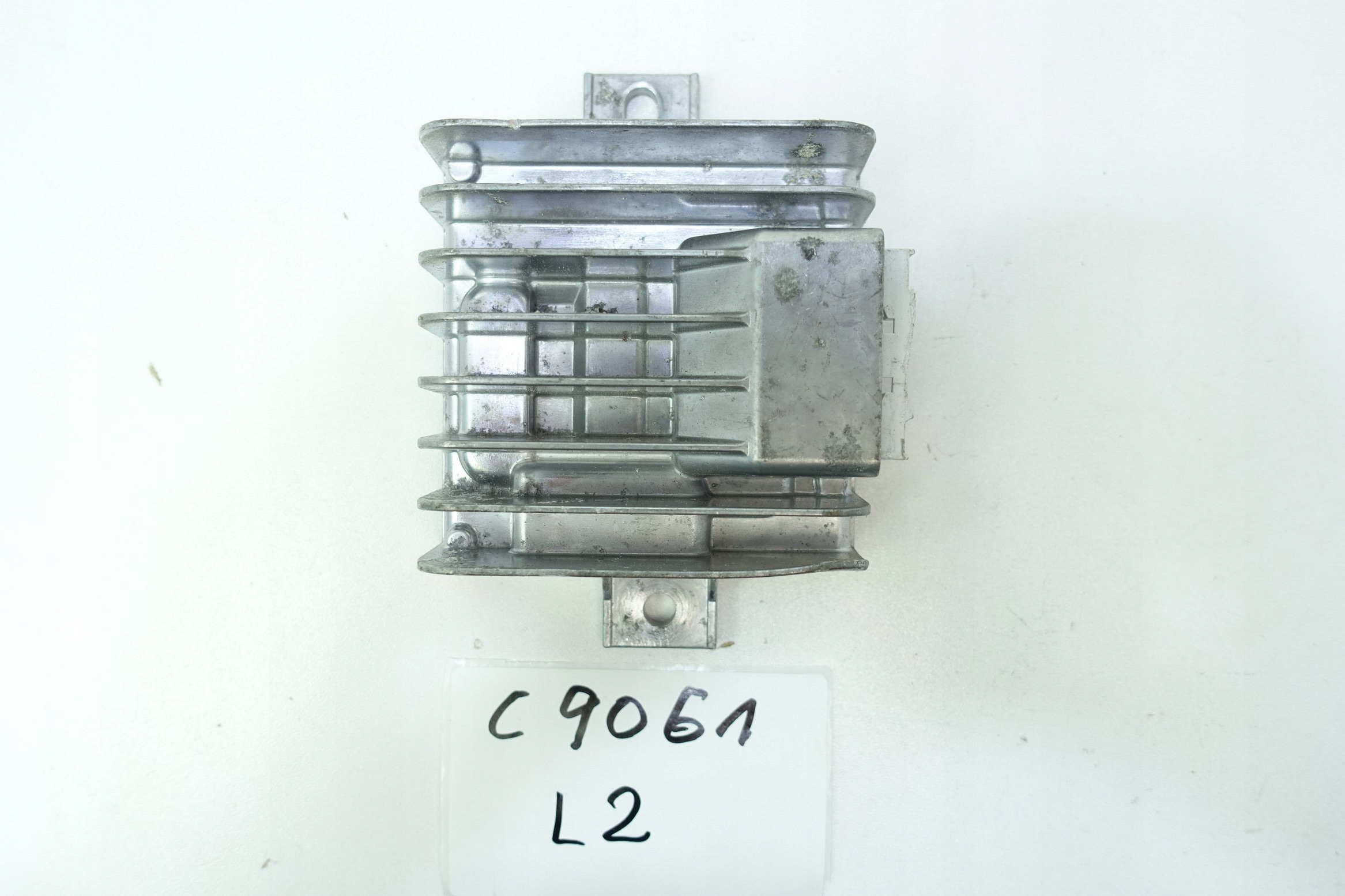 amplifier HARMAN MERCEDES W223 W447 A2439008400