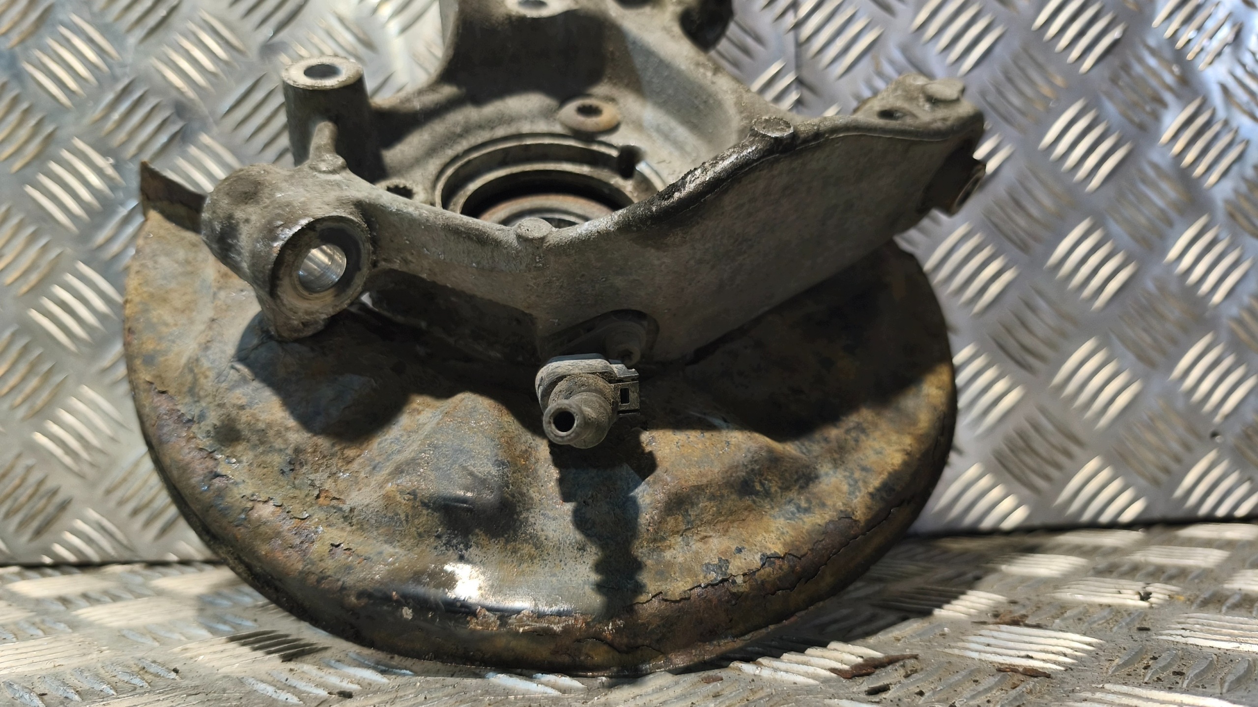 swing left rear part SKODA OCTAVIA III 4X4 SCOUT