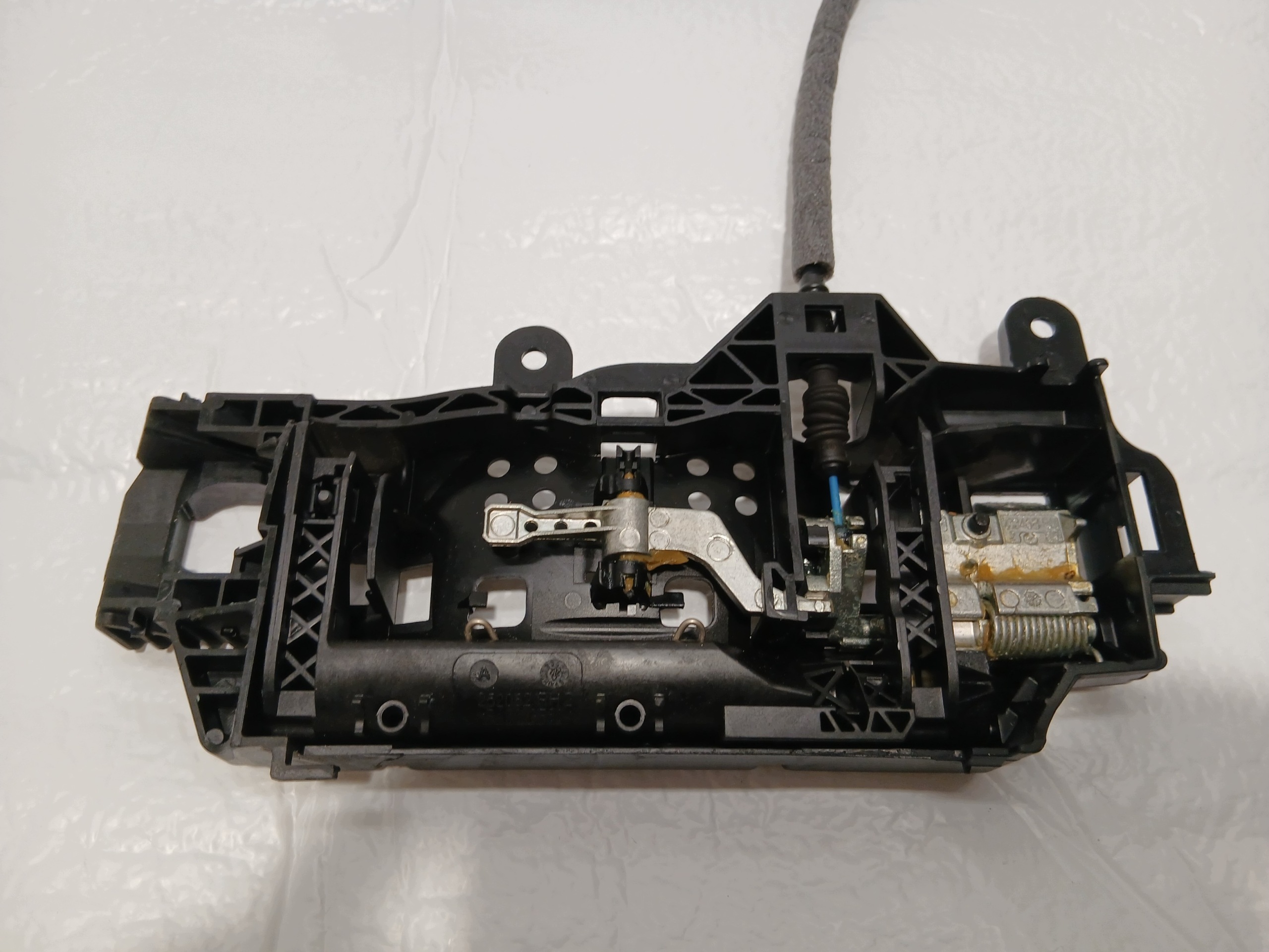 AUDI A4 B9 LIFT handle door right rear part 8W0837812A