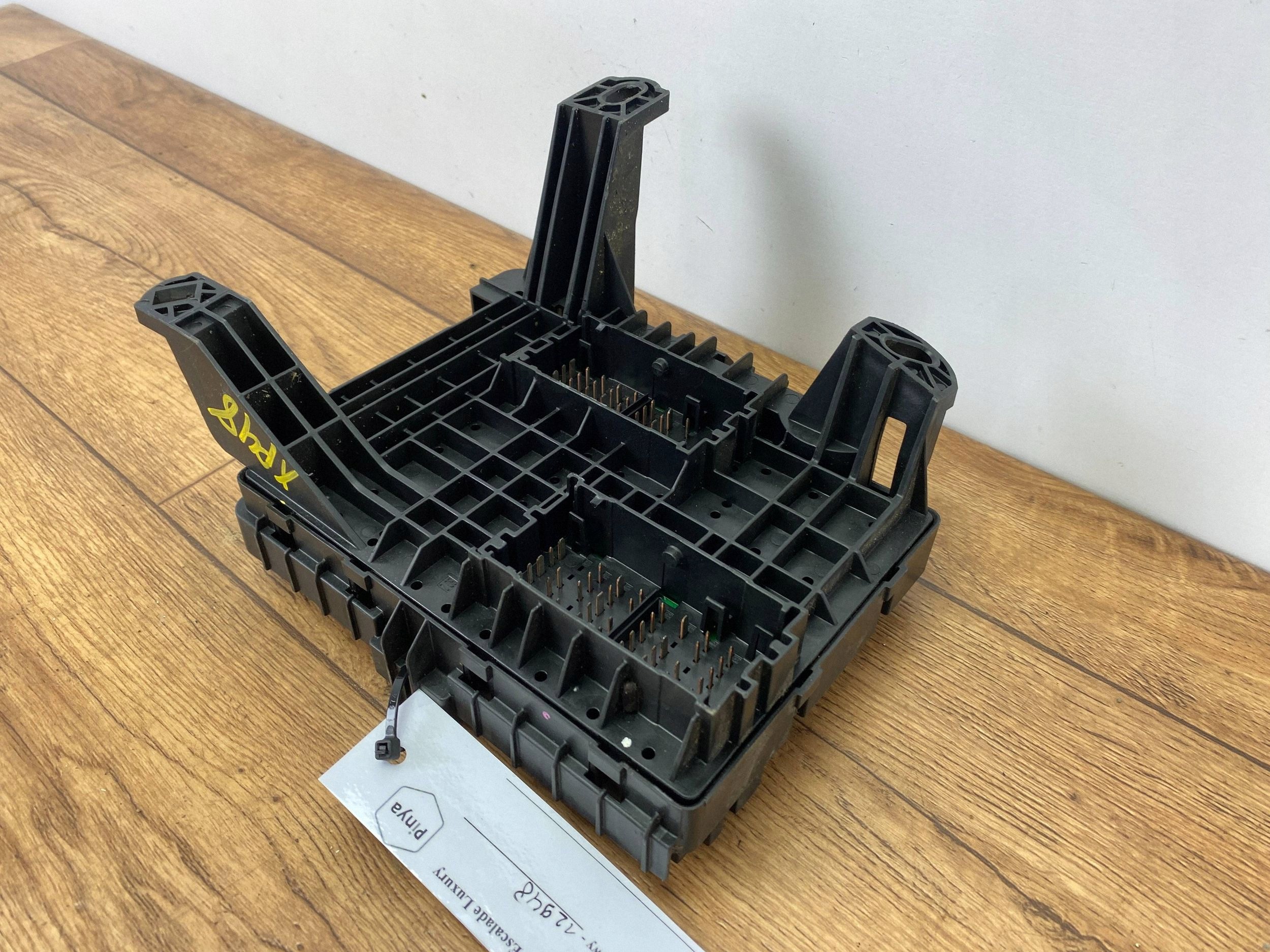 Module fusibles Complète Cadillac Escalade IV 2015+