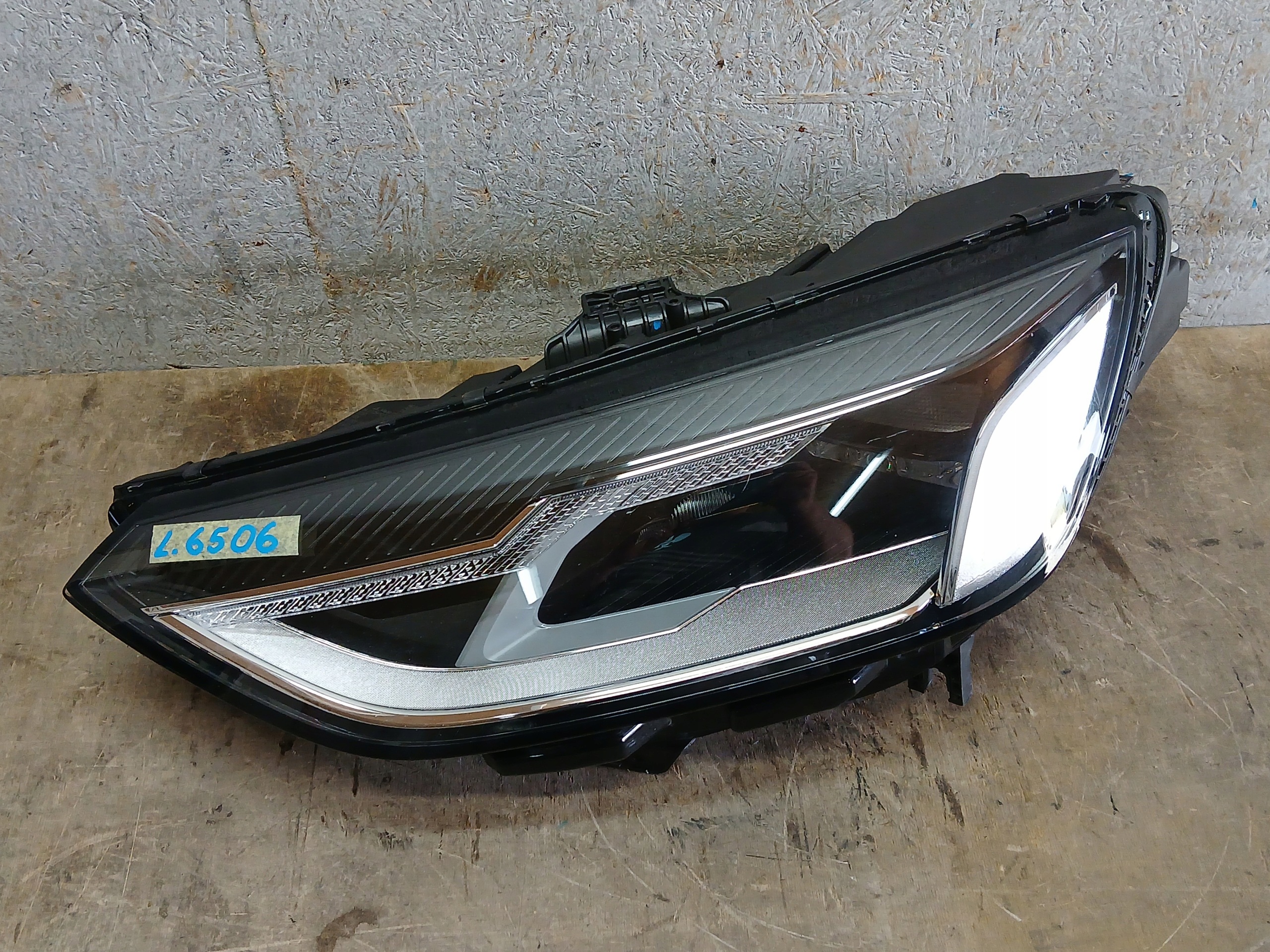 light front left AUDI A4 B9 FULL LED LIFT 19- 8W0941011