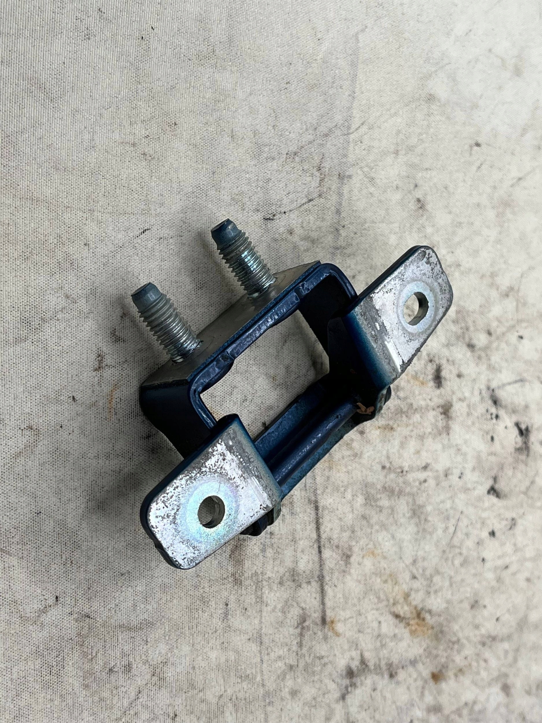 left hinge bonnet boot KIA XCEED (CD) 797702L200 1.35L gasoline !J