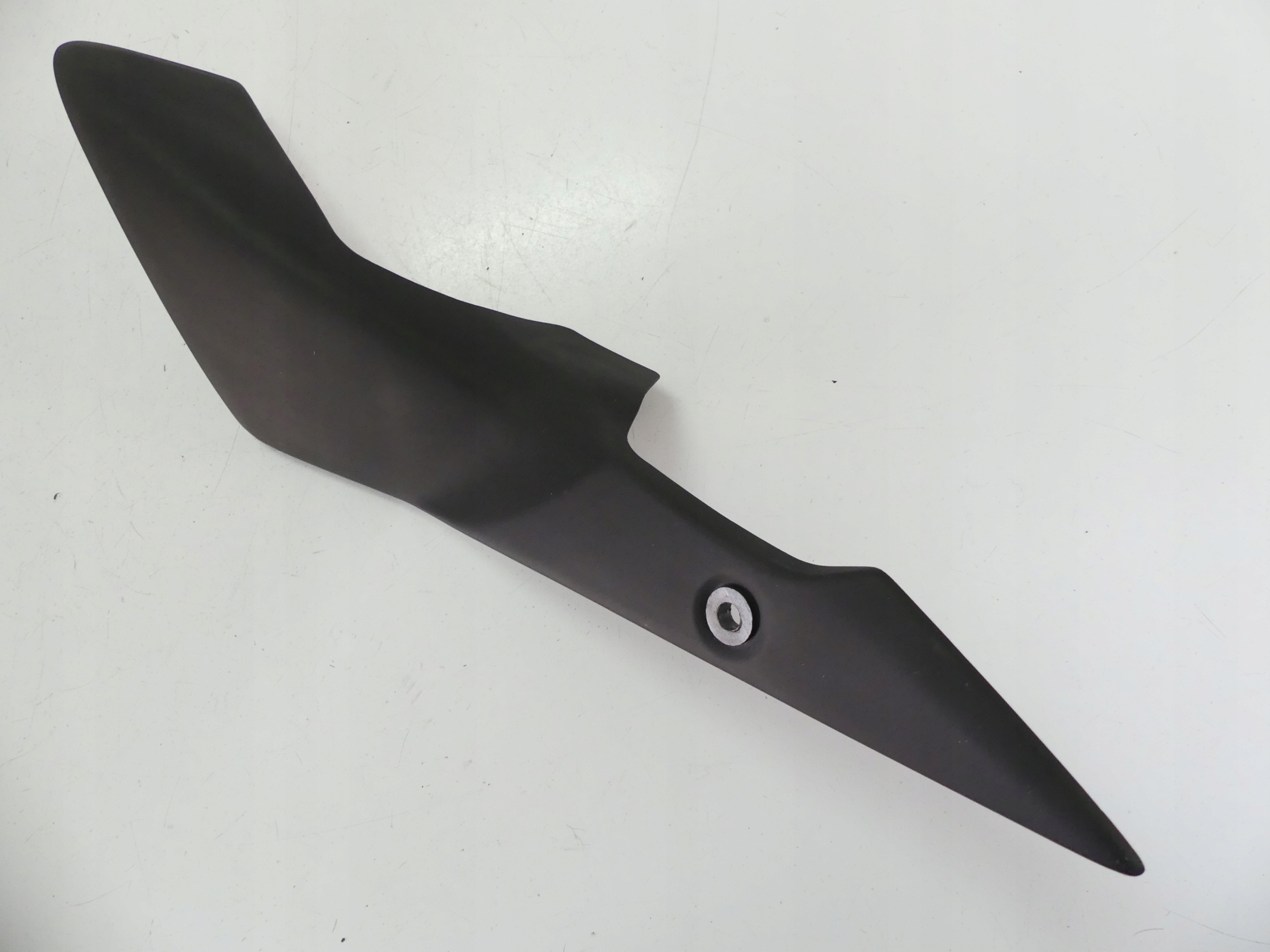 . МУФЕЛЬНАЯ КРЫШКА SUZUKI GSX S GSXS 1000 F 14 +