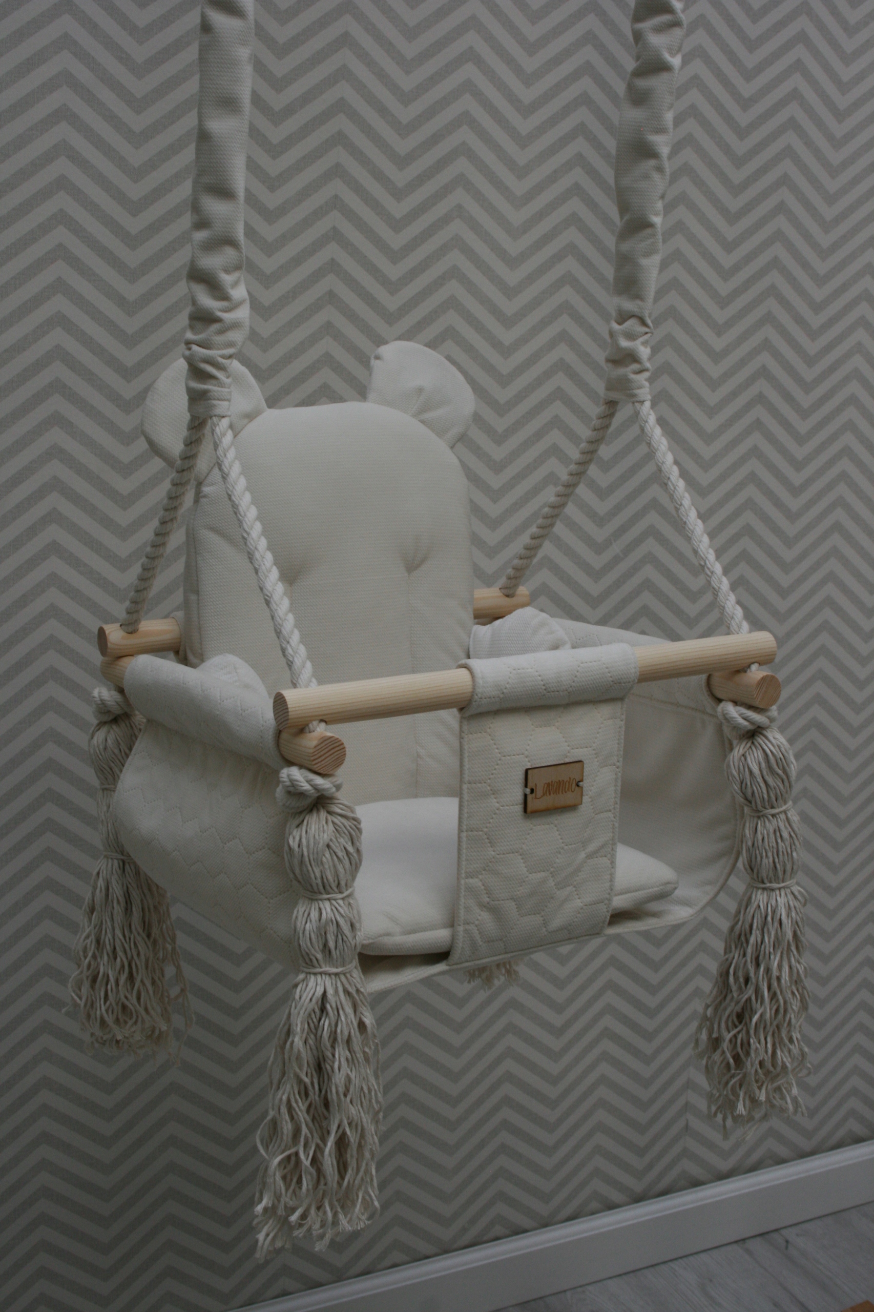 LAVANDO -HUŚTAWKA DLA DZIECI USZTYWNIONA VELVET Kod producenta hus-2010