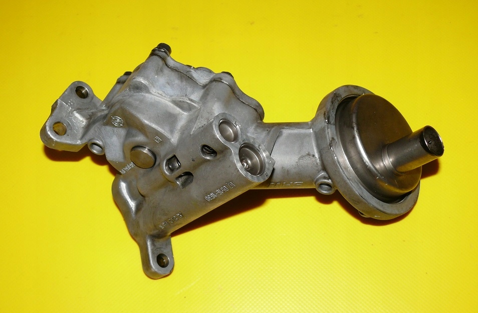 oil pump AUDI A6 C6 3.0 TDI 220KM BMK 04-08r. 059115105AC