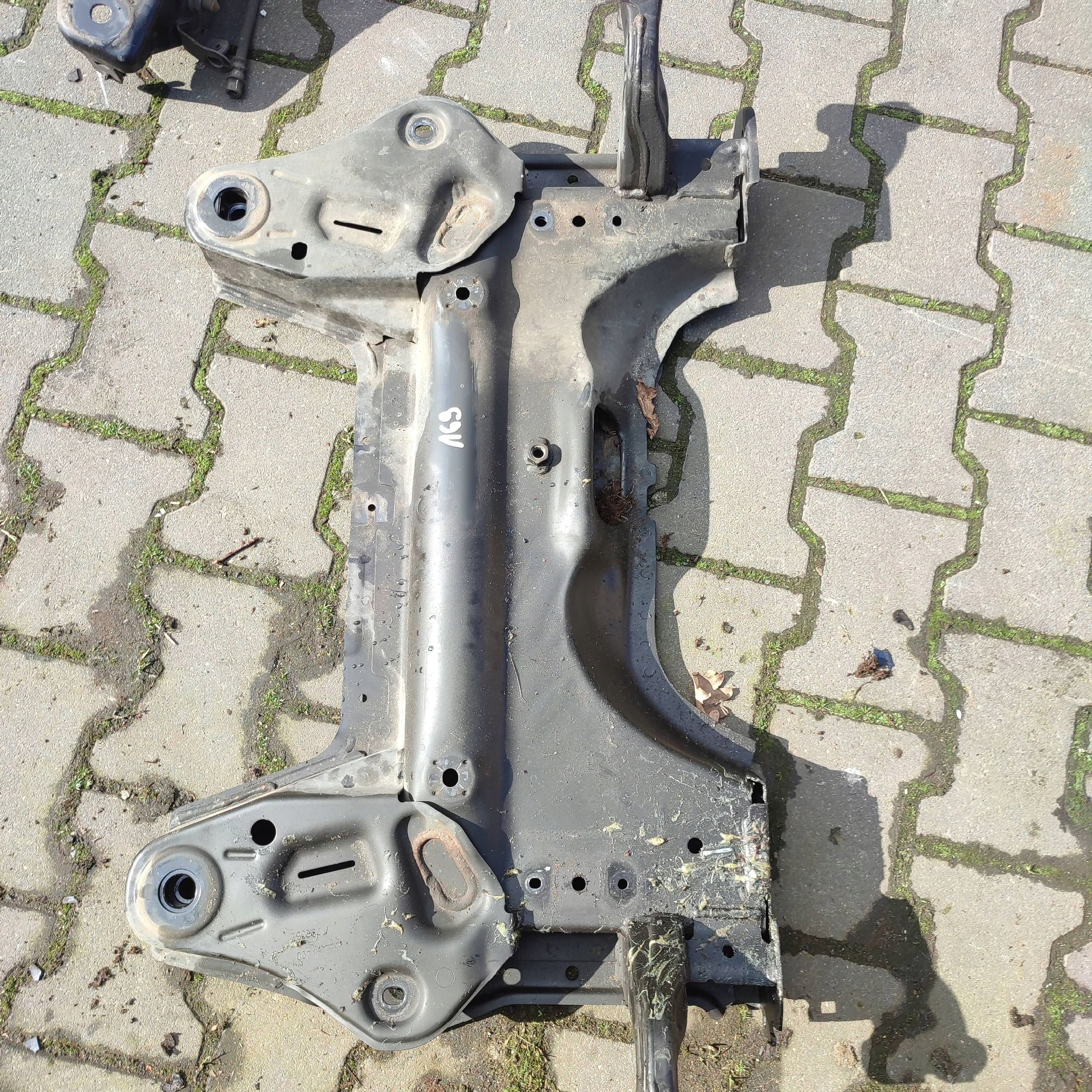 axle beam front Opel Corsa F