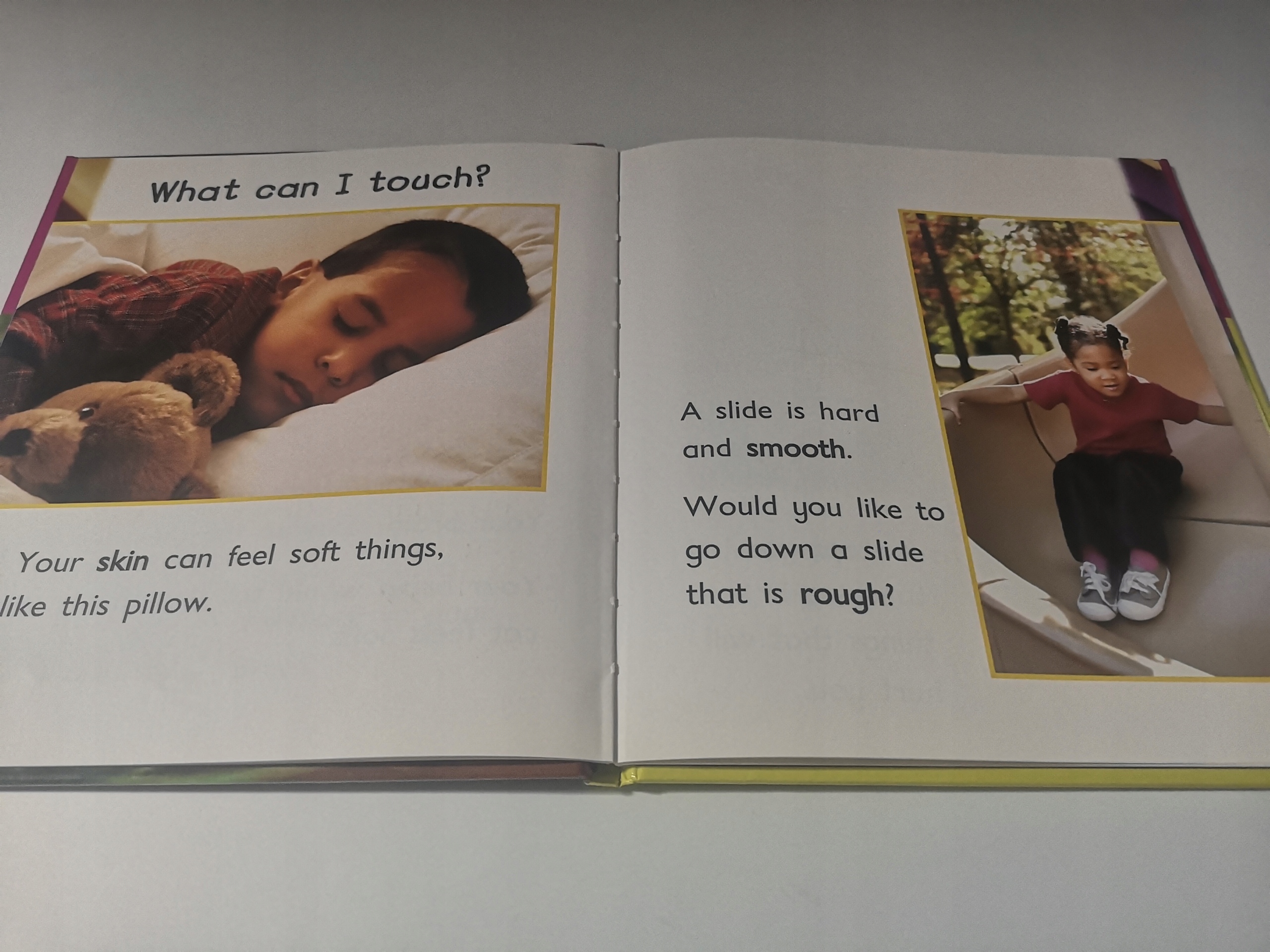 Touching (Read and Learn: Super Senses) M. Mackill ISBN 9781406200232
