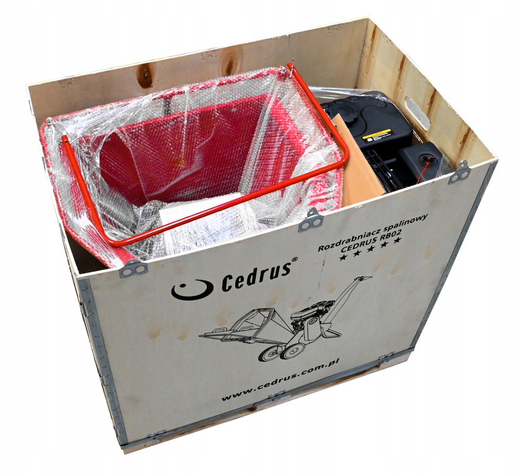 RB02 ROZDRABNIACZ SPALINOWY RĘBAK DO GAŁĘZI CEDRUS DUŻA MOC PRO ZESTAW XXXL Pojemność zbiornika 4 l